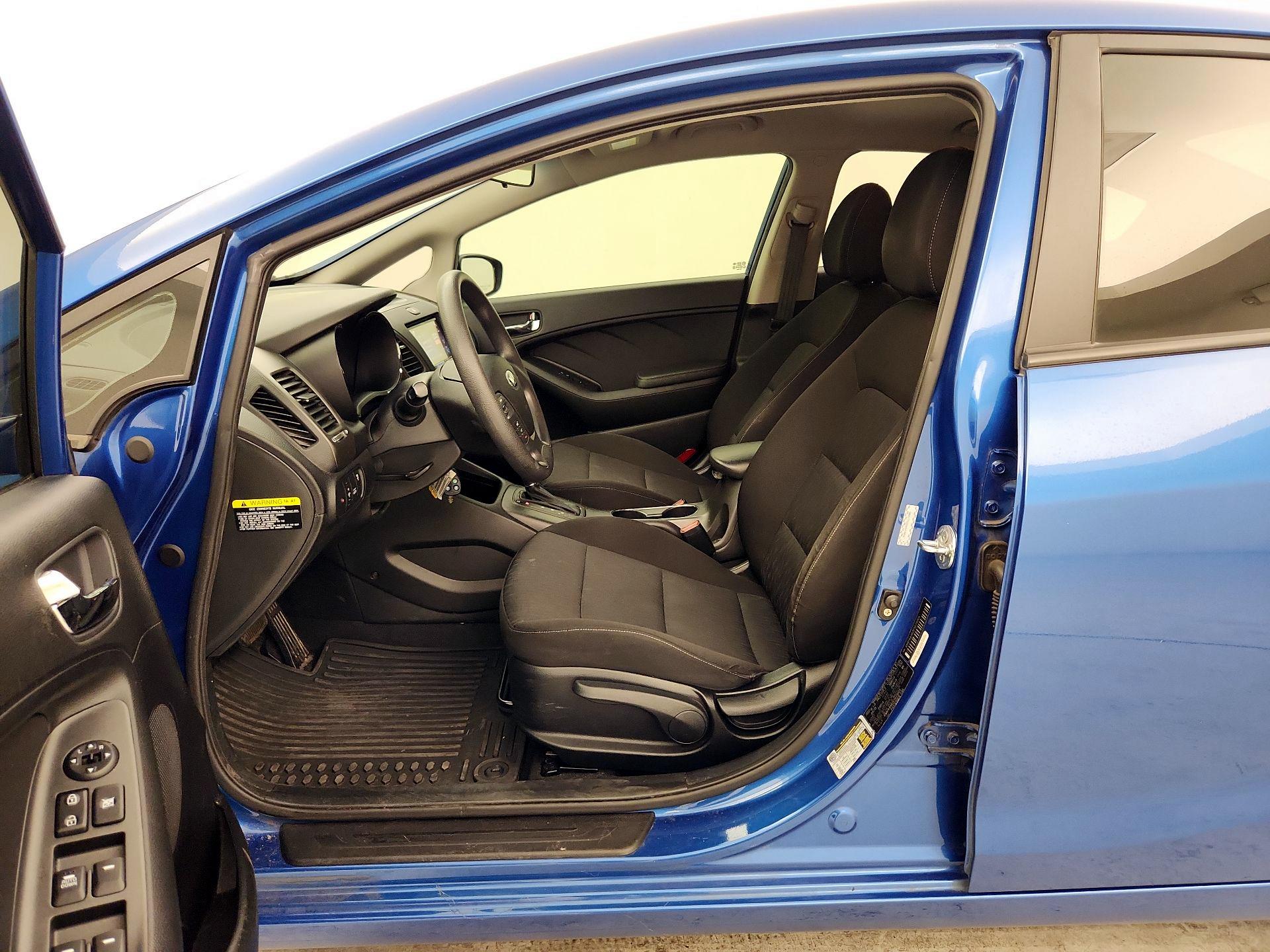 Thumbnail: 2014 Kia Forte - 11