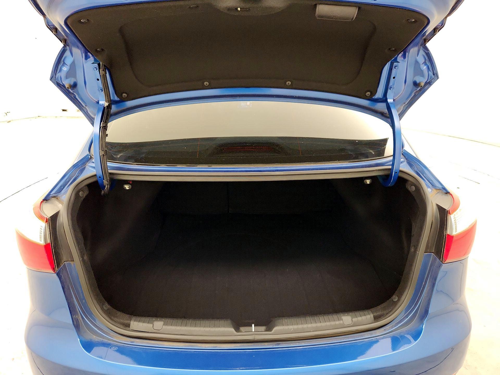 Thumbnail: 2014 Kia Forte - 19
