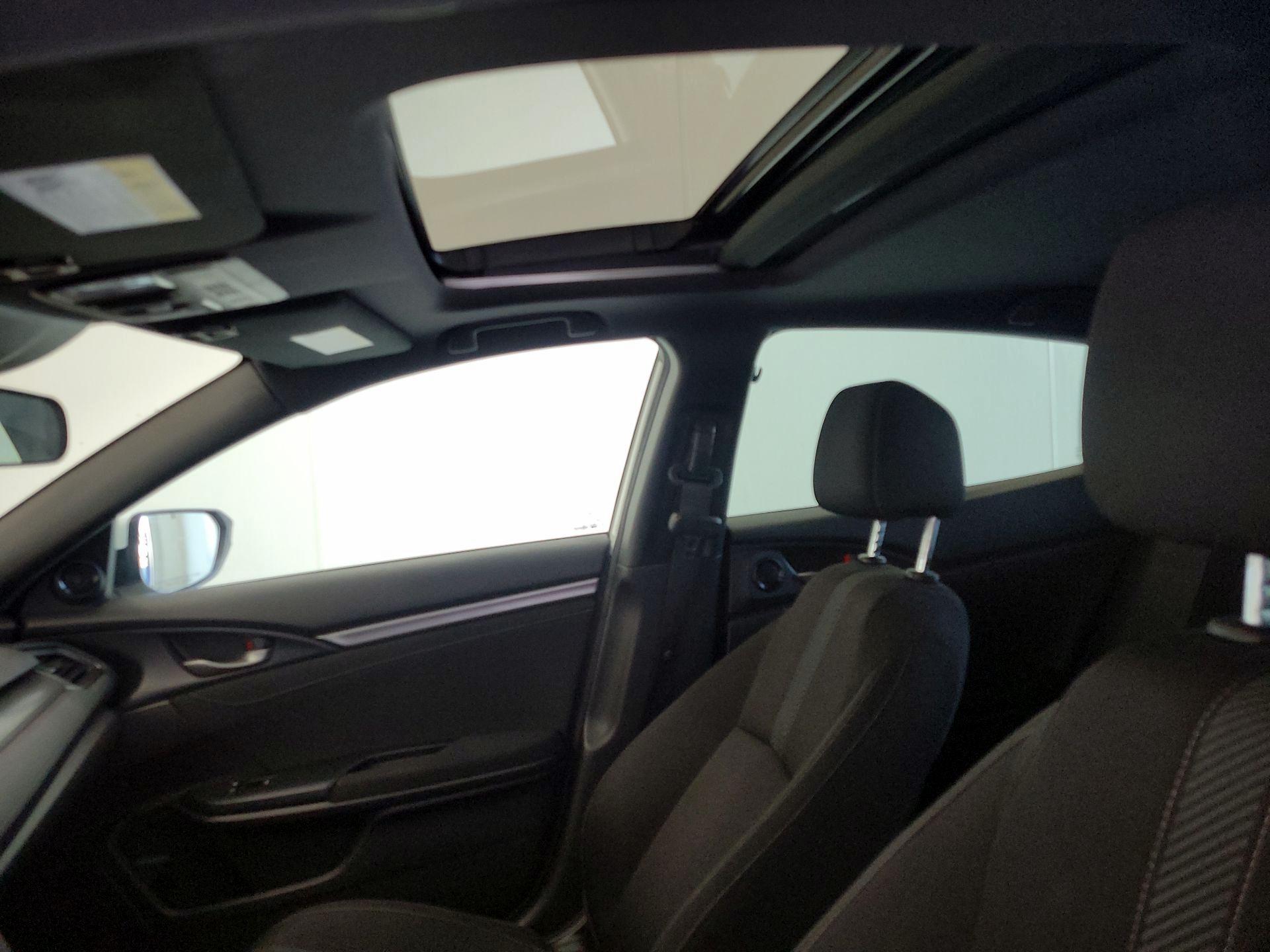Thumbnail: 2019 Honda Civic - 18