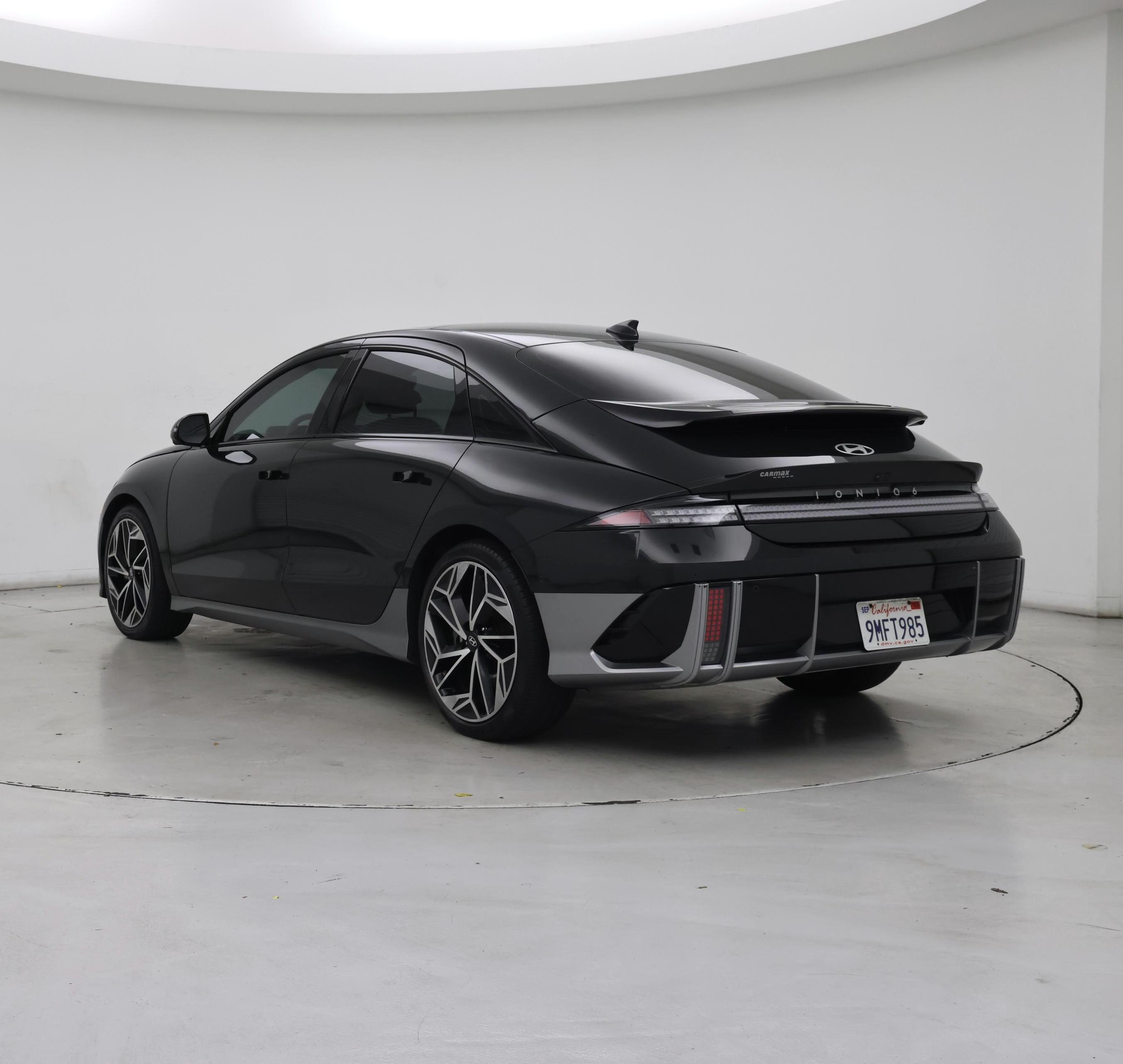 Thumbnail: 2023 Hyundai Ioniq 6 - 2