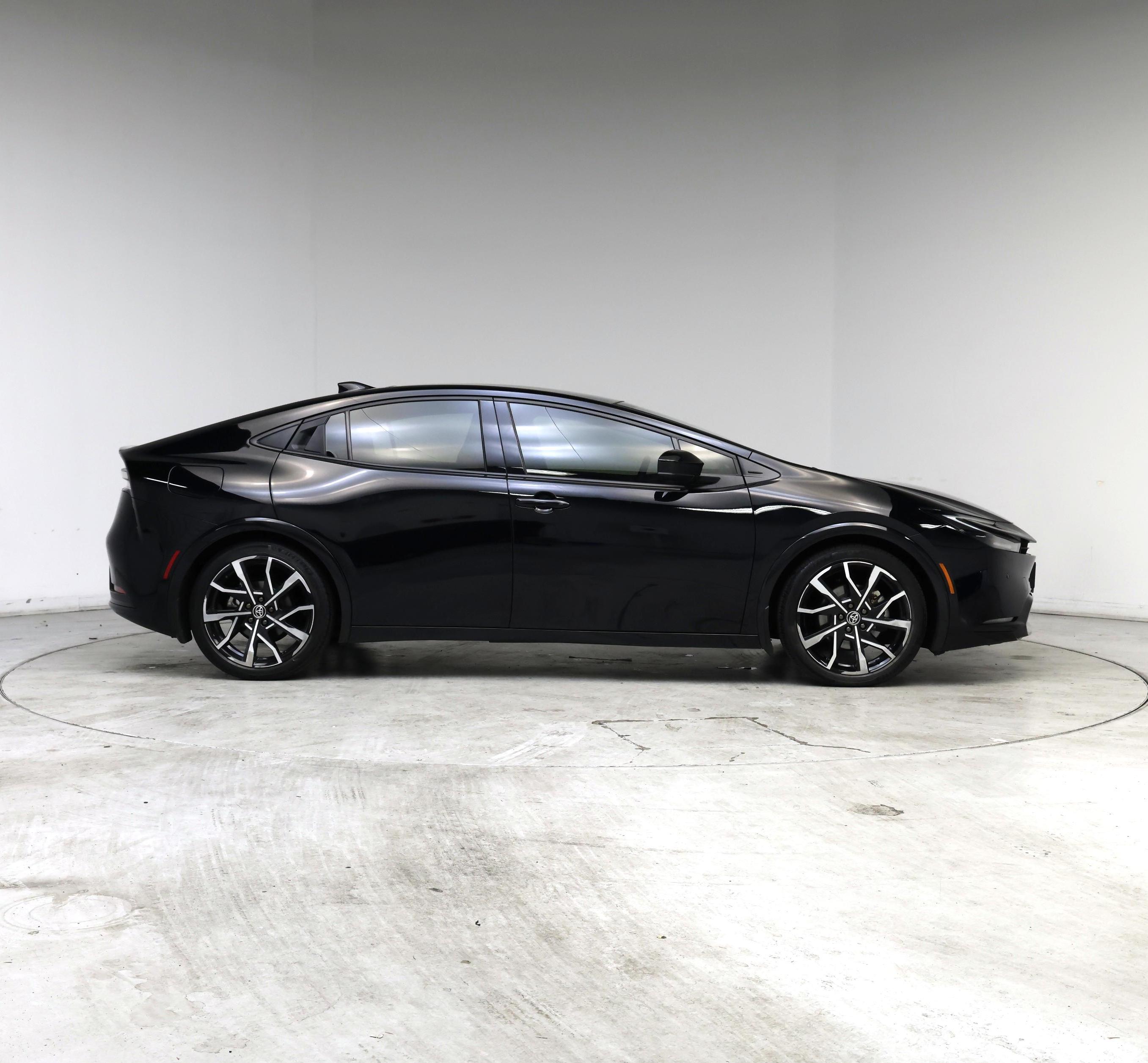 Thumbnail: 2023 Toyota Prius Prime - 7