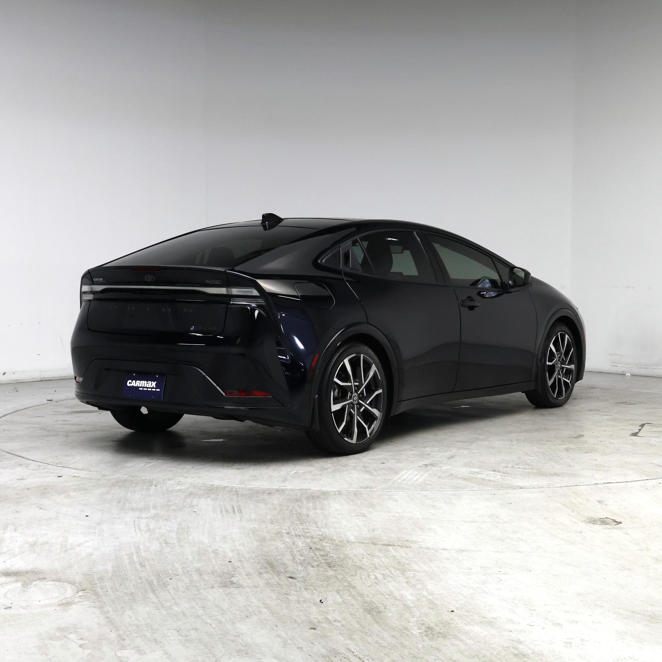 Thumbnail: 2023 Toyota Prius Prime - 8