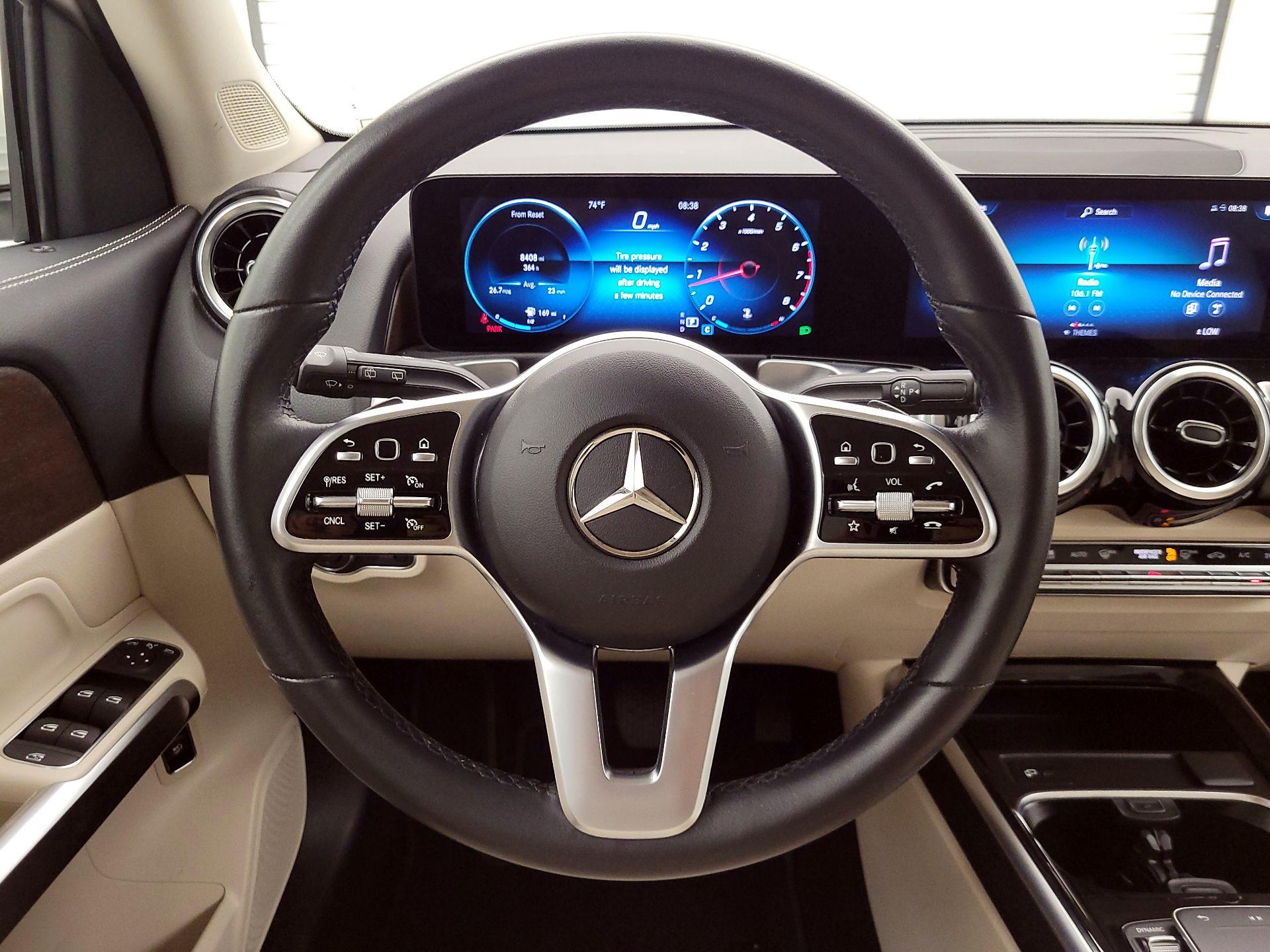 Thumbnail: 2022 Mercedes-Benz GLB - 10