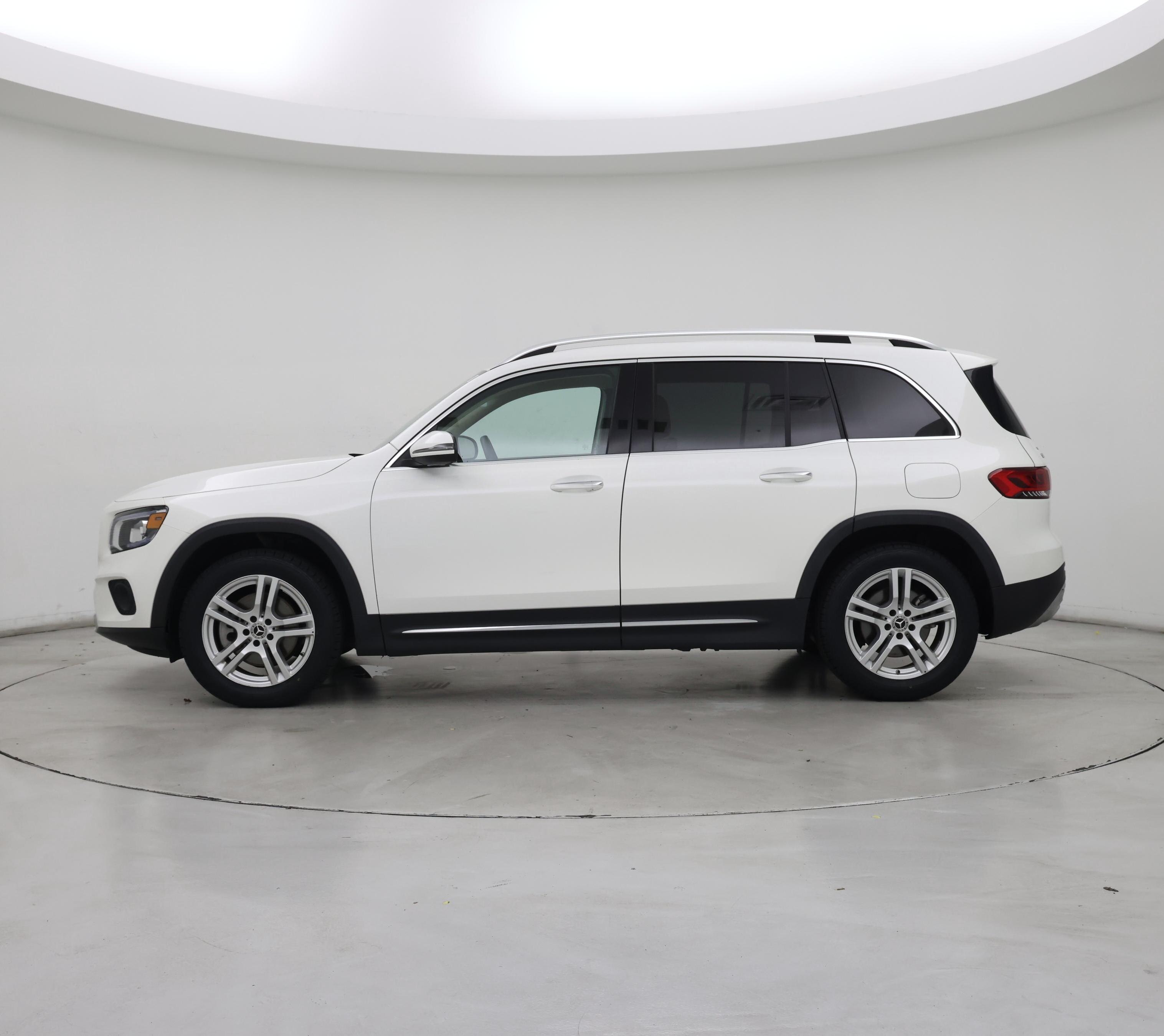 Thumbnail: 2022 Mercedes-Benz GLB - 3