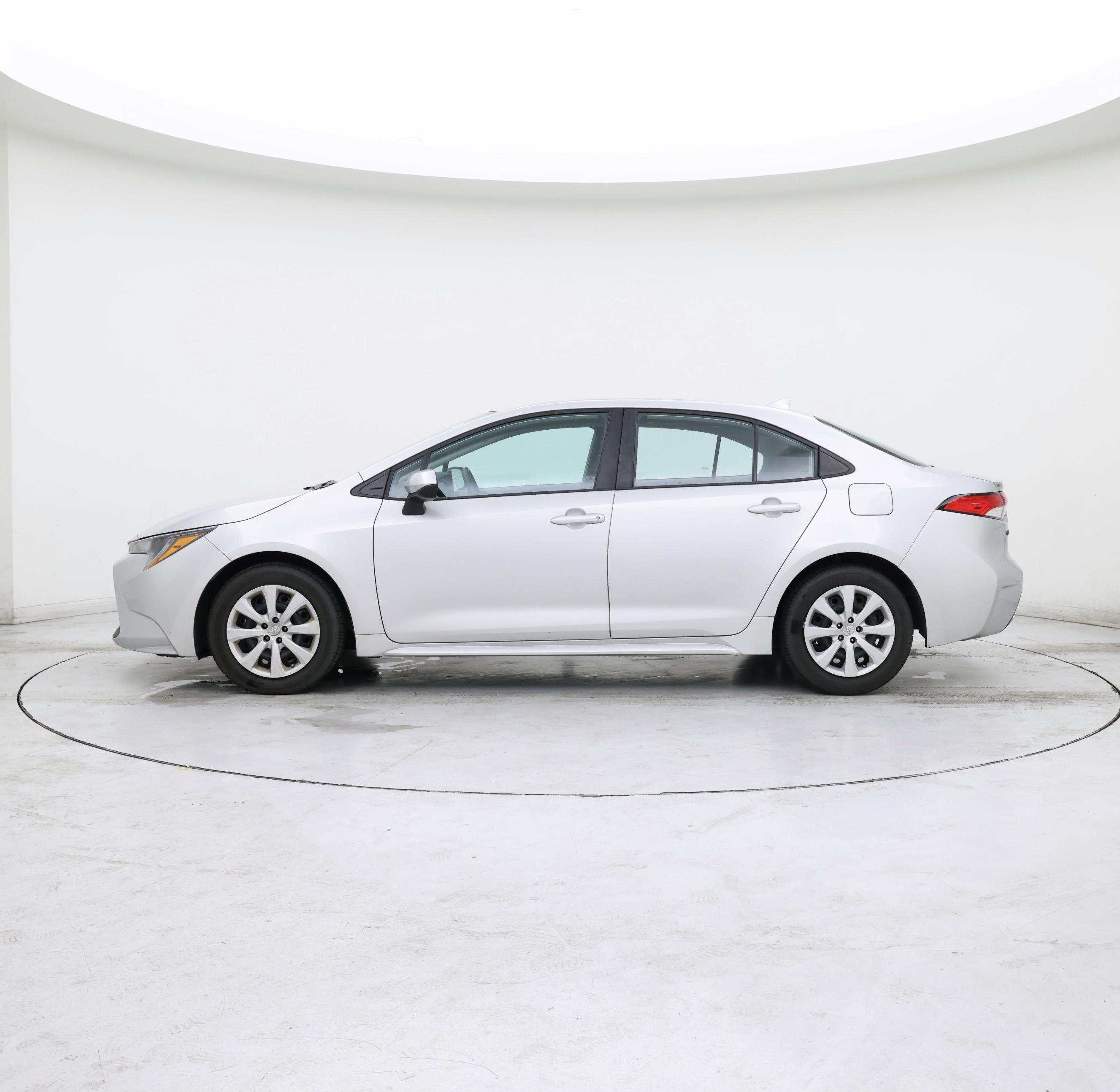 Thumbnail: 2022 Toyota Corolla - 3