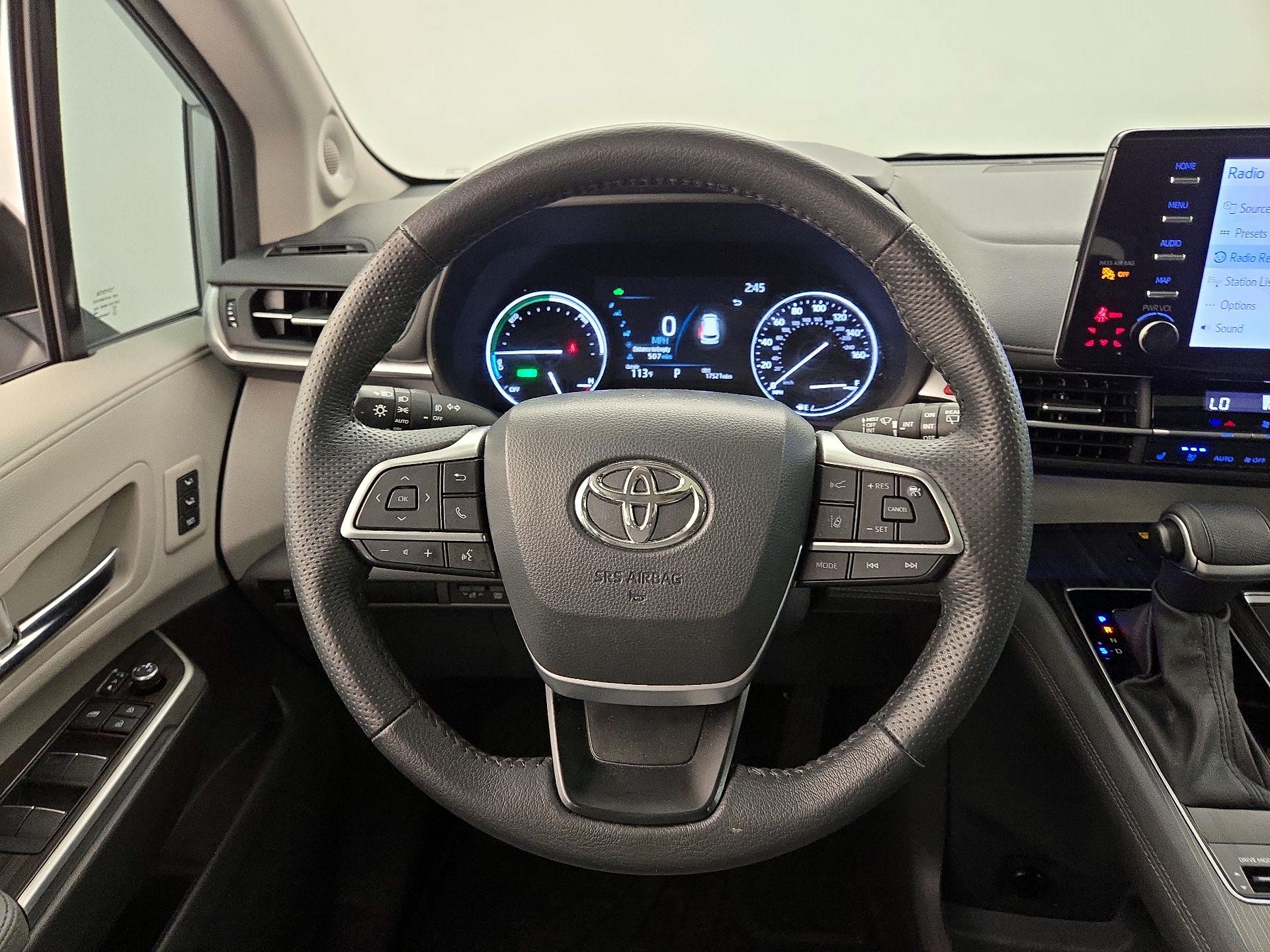 Thumbnail: 2024 Toyota Sienna - 10