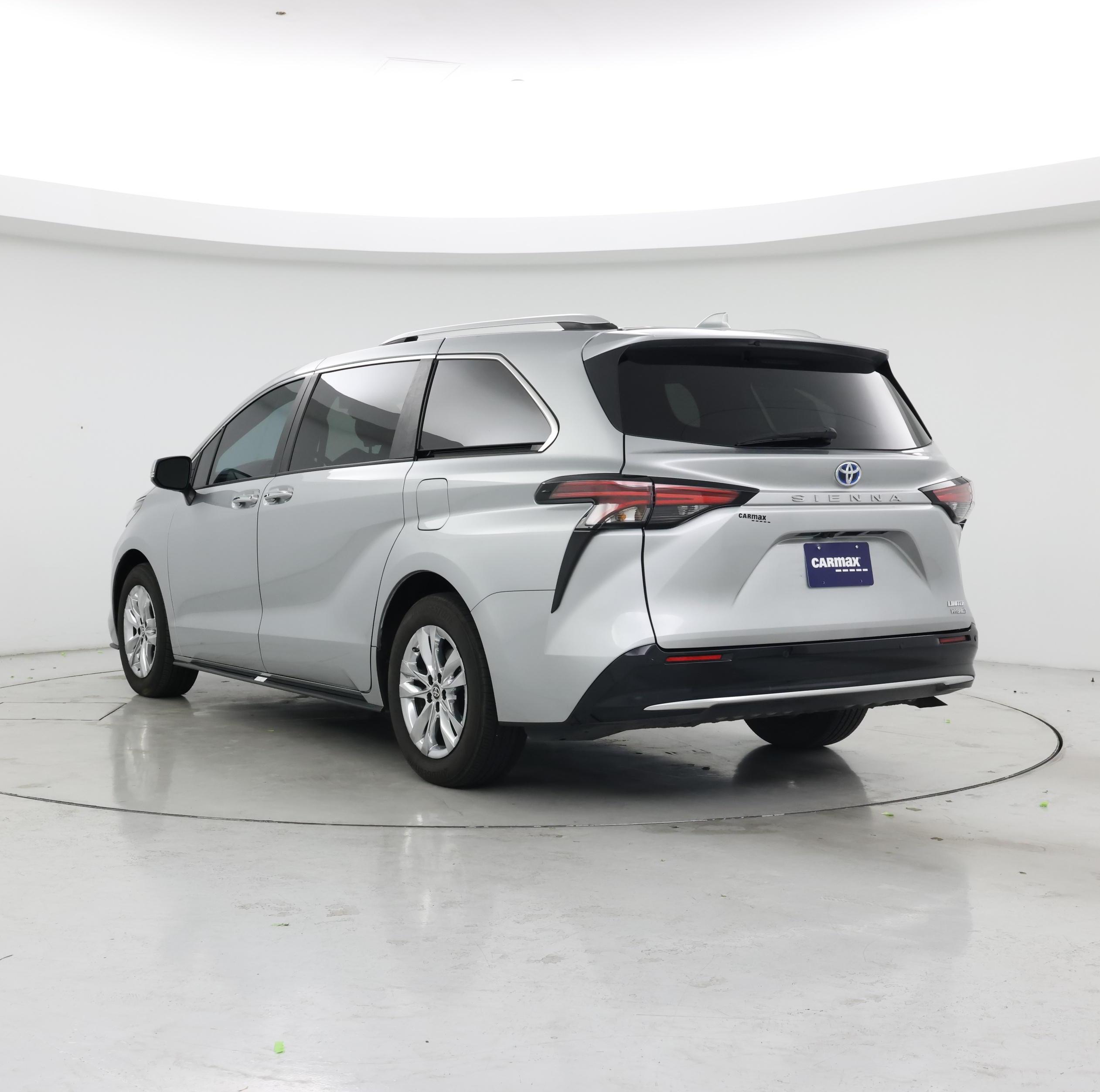 Thumbnail: 2024 Toyota Sienna - 2