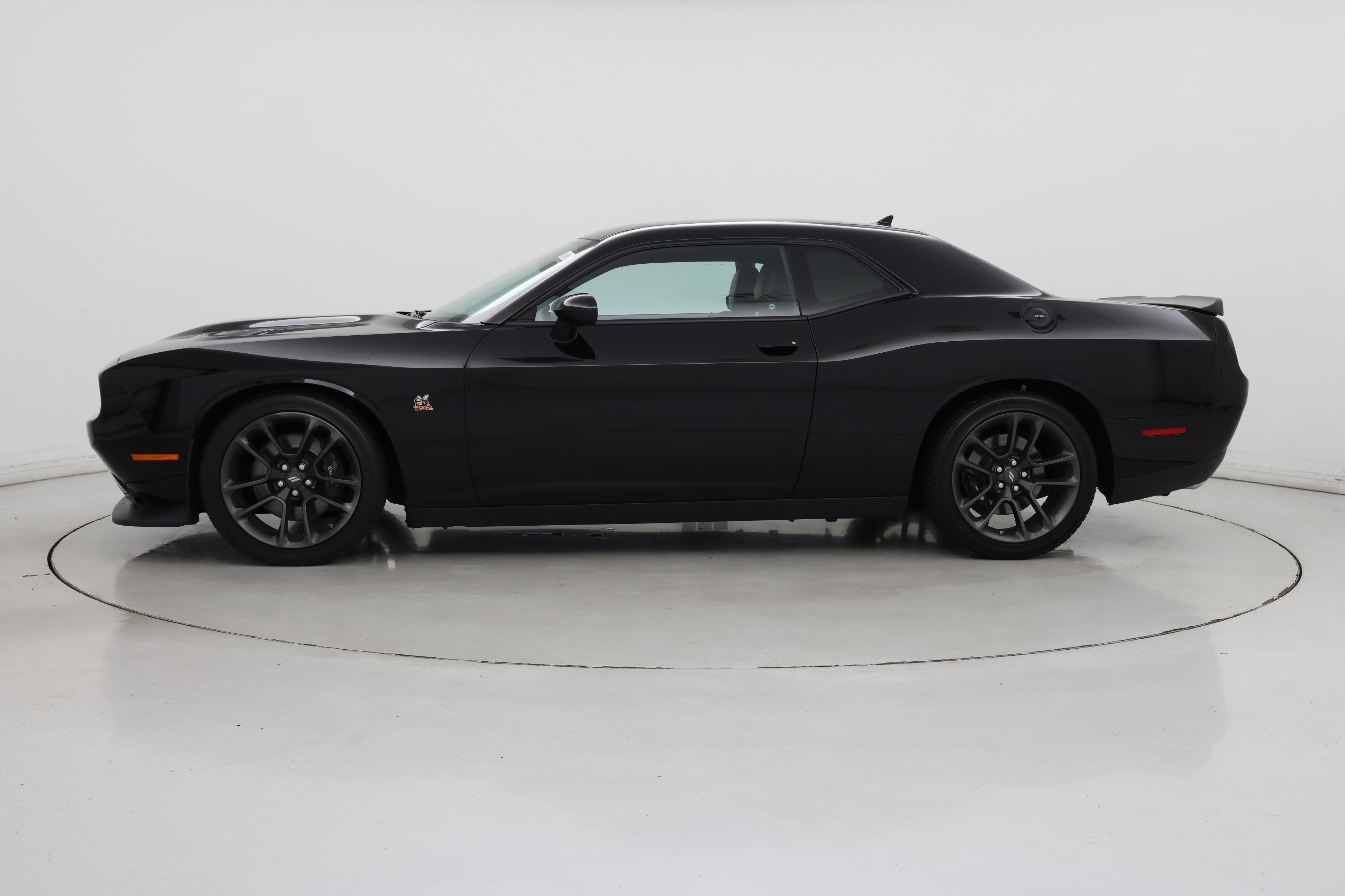 Thumbnail: 2022 Dodge Challenger - 3