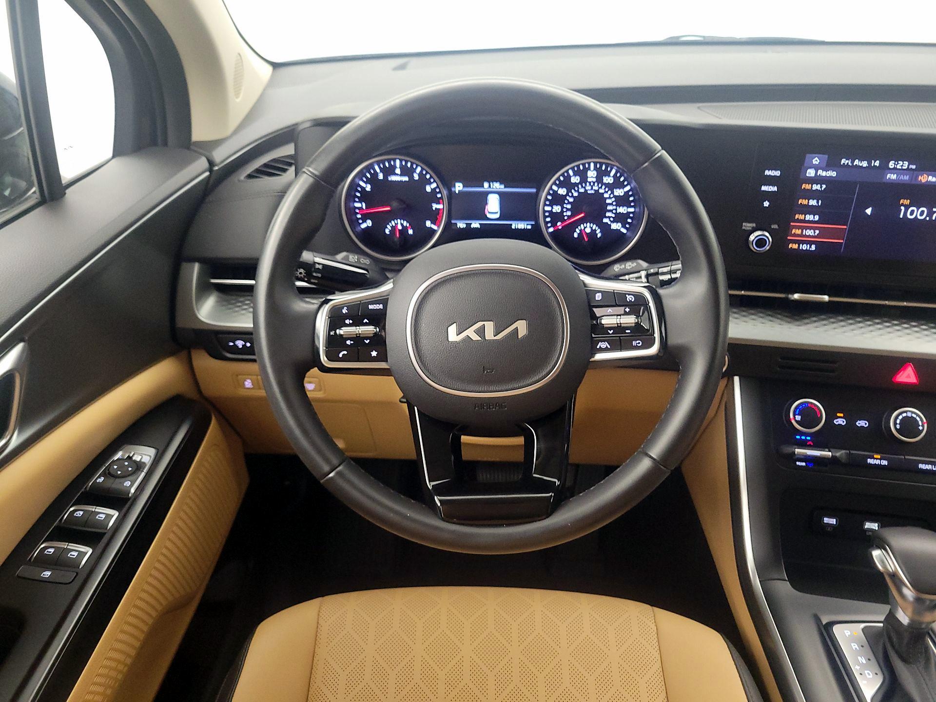 Thumbnail: 2022 Kia Carnival - 10