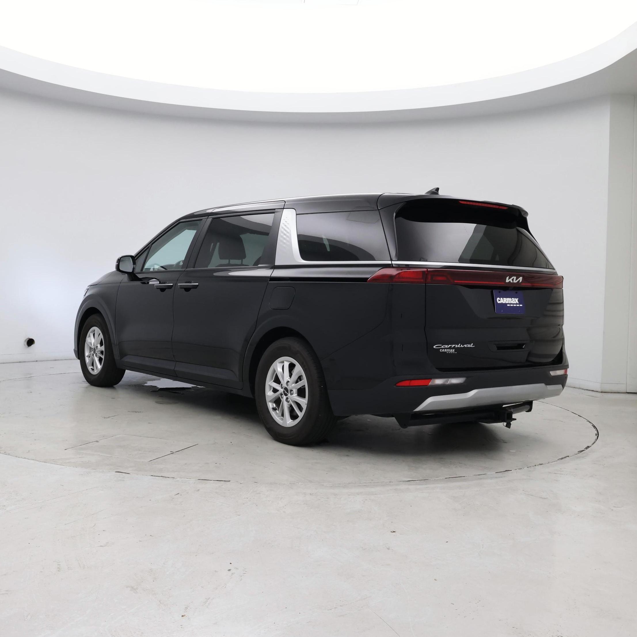 Thumbnail: 2022 Kia Carnival - 2