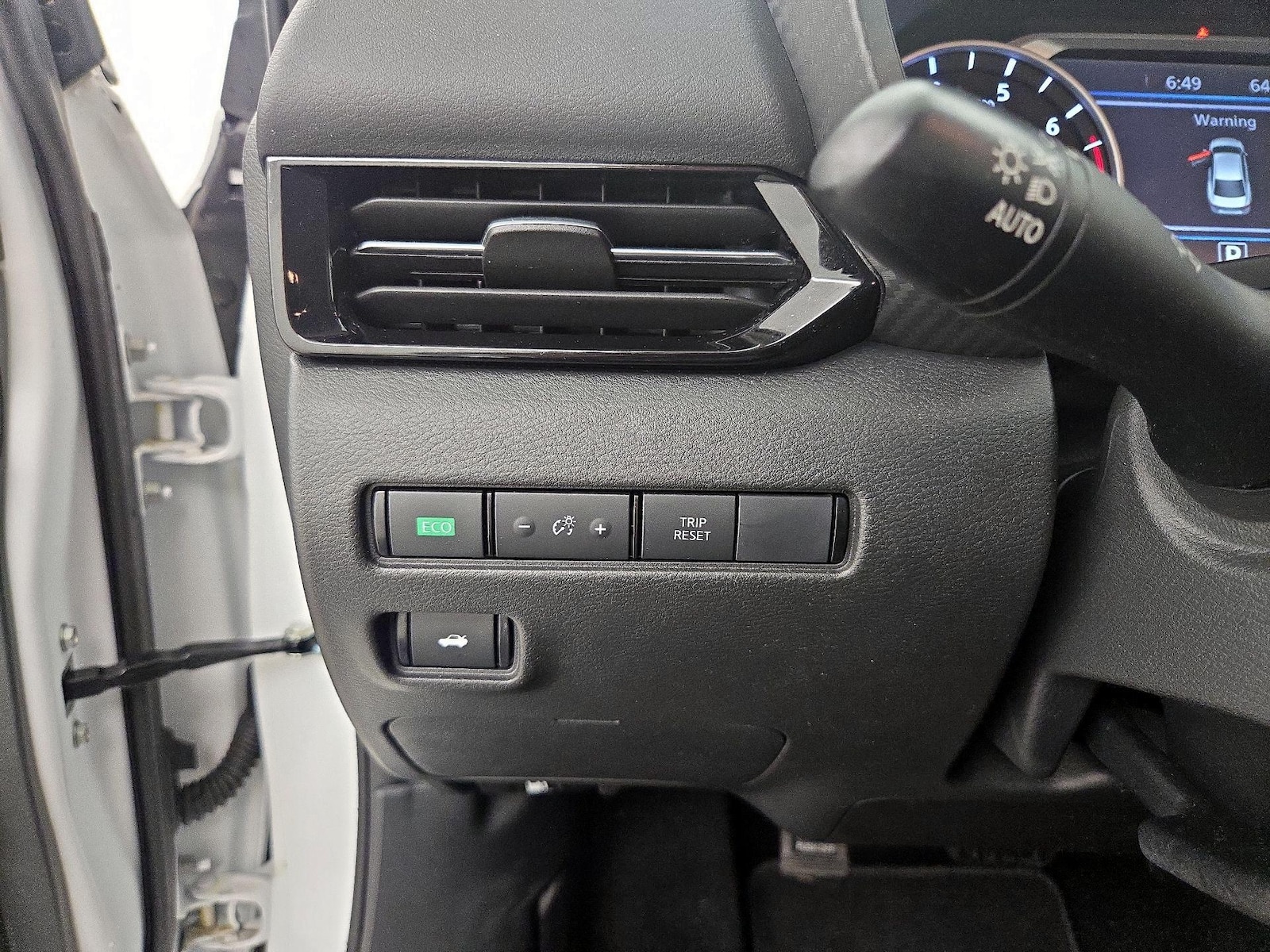 2025 Nissan Sentra SR - Photo 14