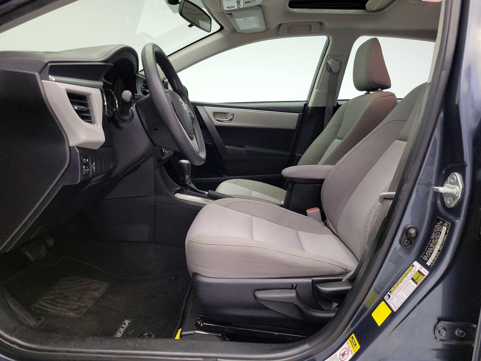 Thumbnail: 2015 Toyota Corolla - 11
