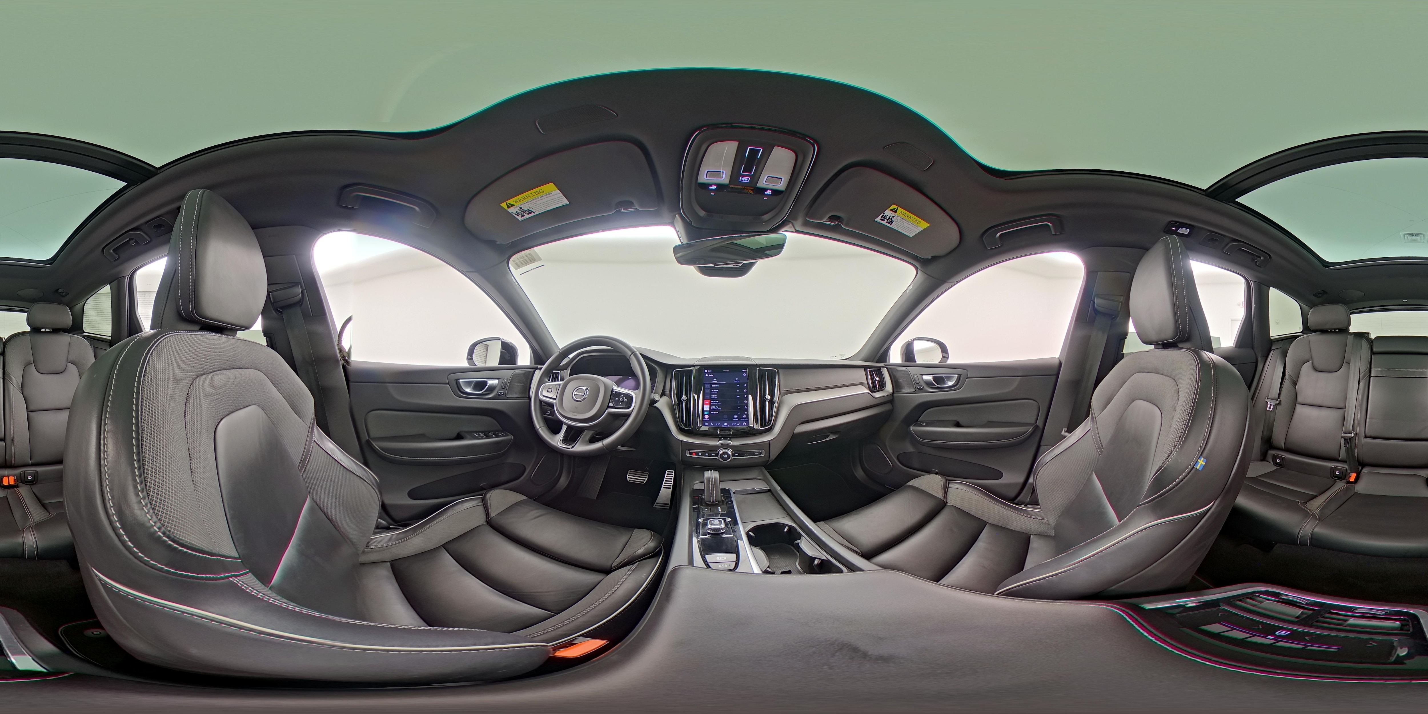 2022 Volvo XC60 R-Design - Photo 26