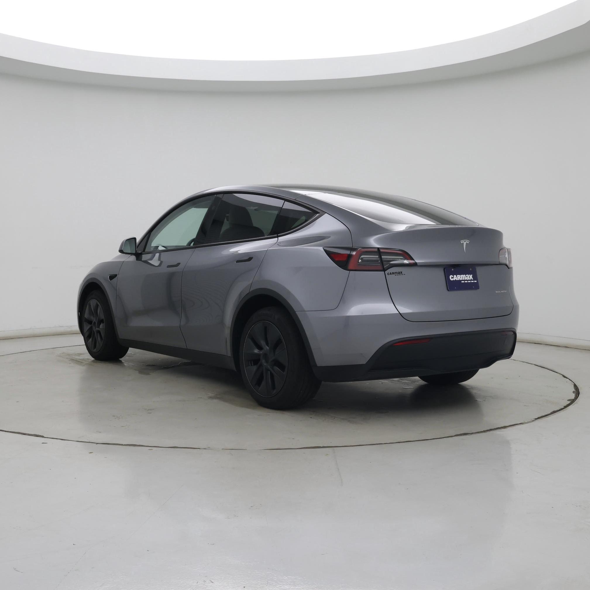 Thumbnail: 2025 Tesla Model Y - 2