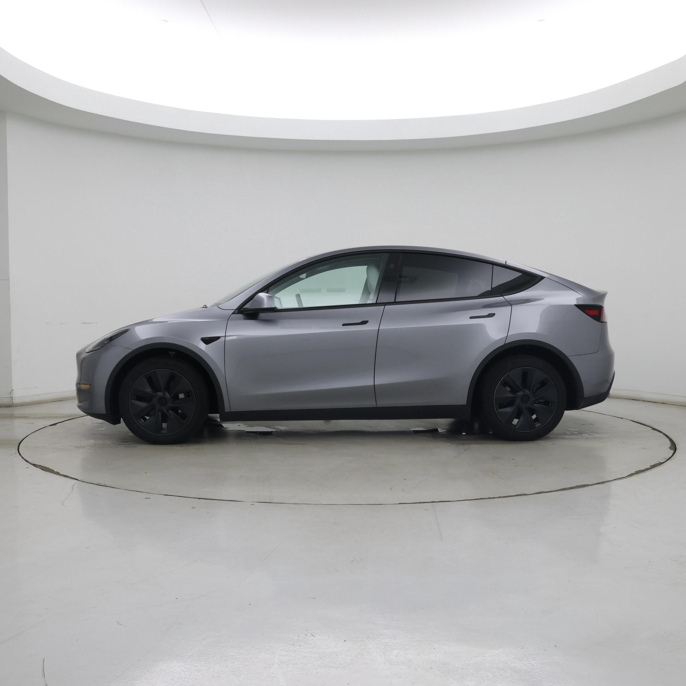 Thumbnail: 2025 Tesla Model Y - 3