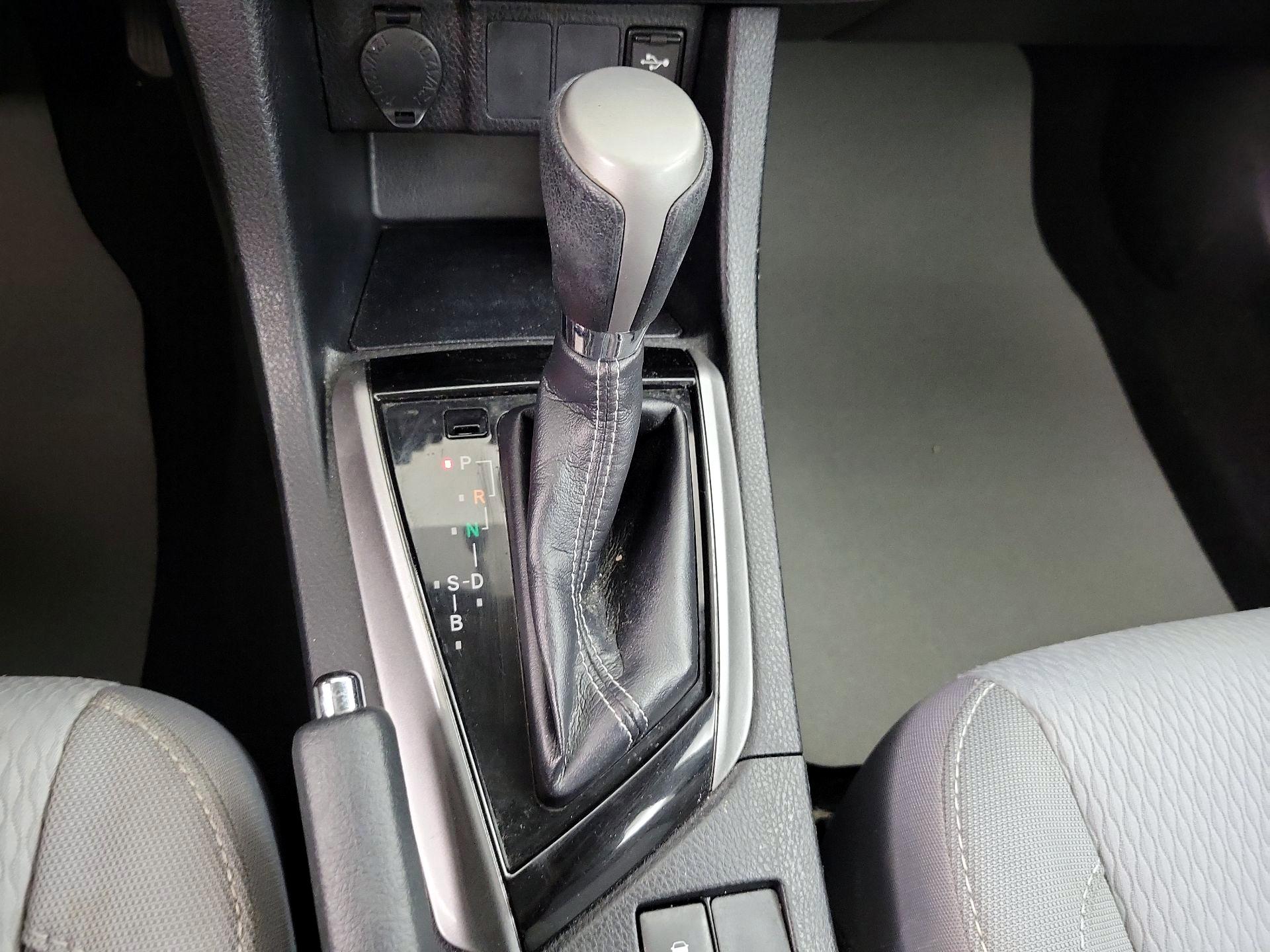 Thumbnail: 2016 Toyota Corolla - 17