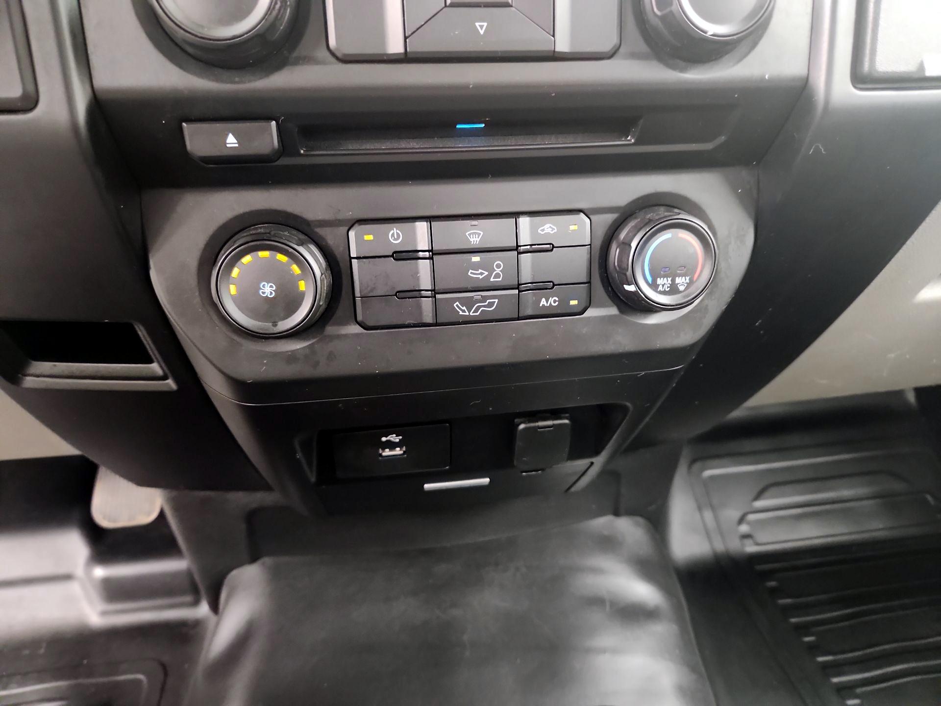 Thumbnail: 2016 Ford F-150 - 15
