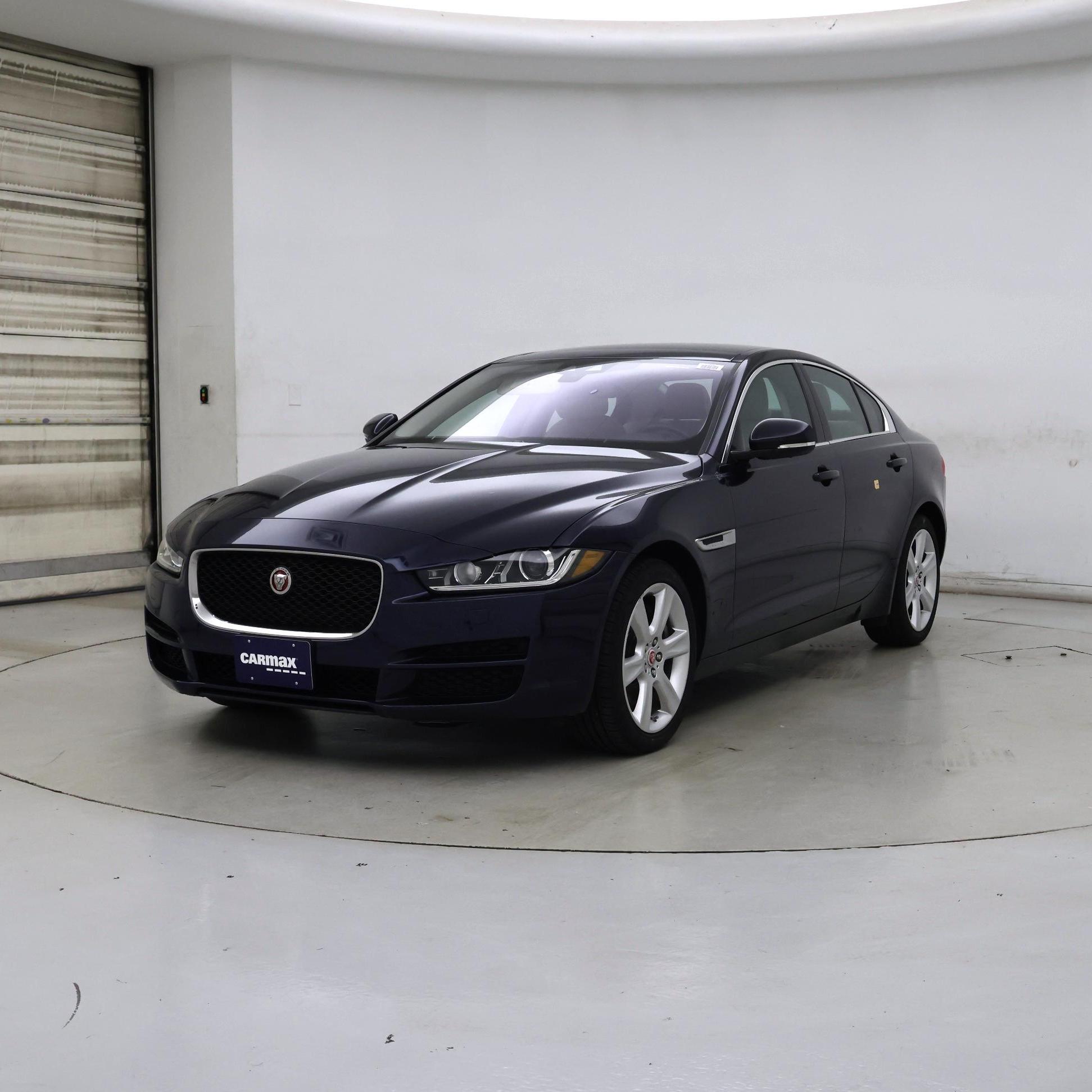 Thumbnail: 2018 Jaguar XE - 4