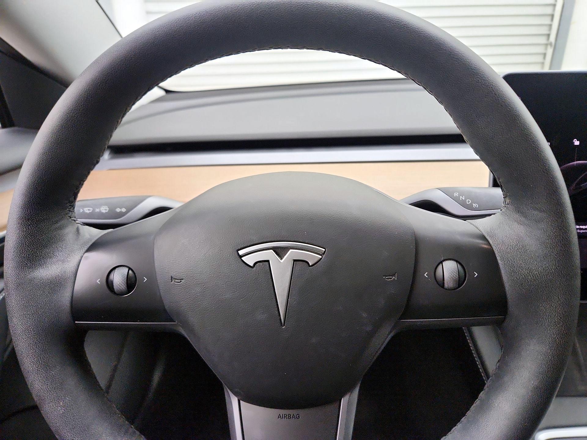 Thumbnail: 2021 Tesla Model 3 - 10