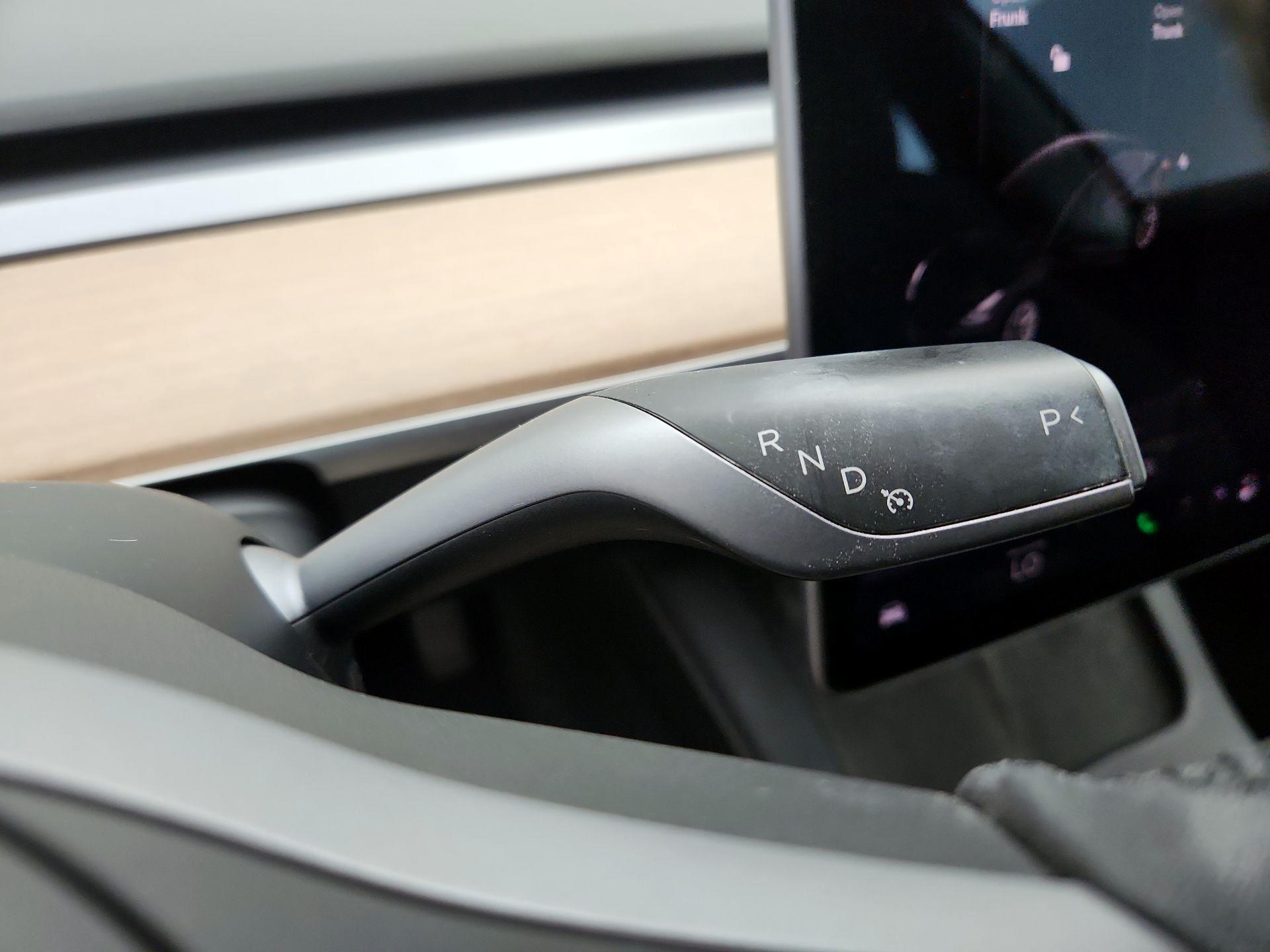 Thumbnail: 2021 Tesla Model 3 - 17