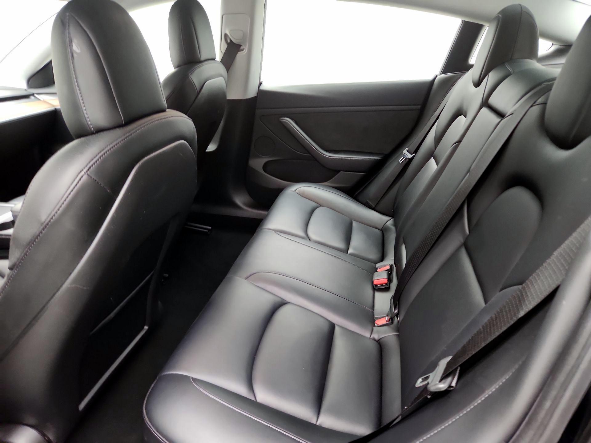 Thumbnail: 2021 Tesla Model 3 - 18