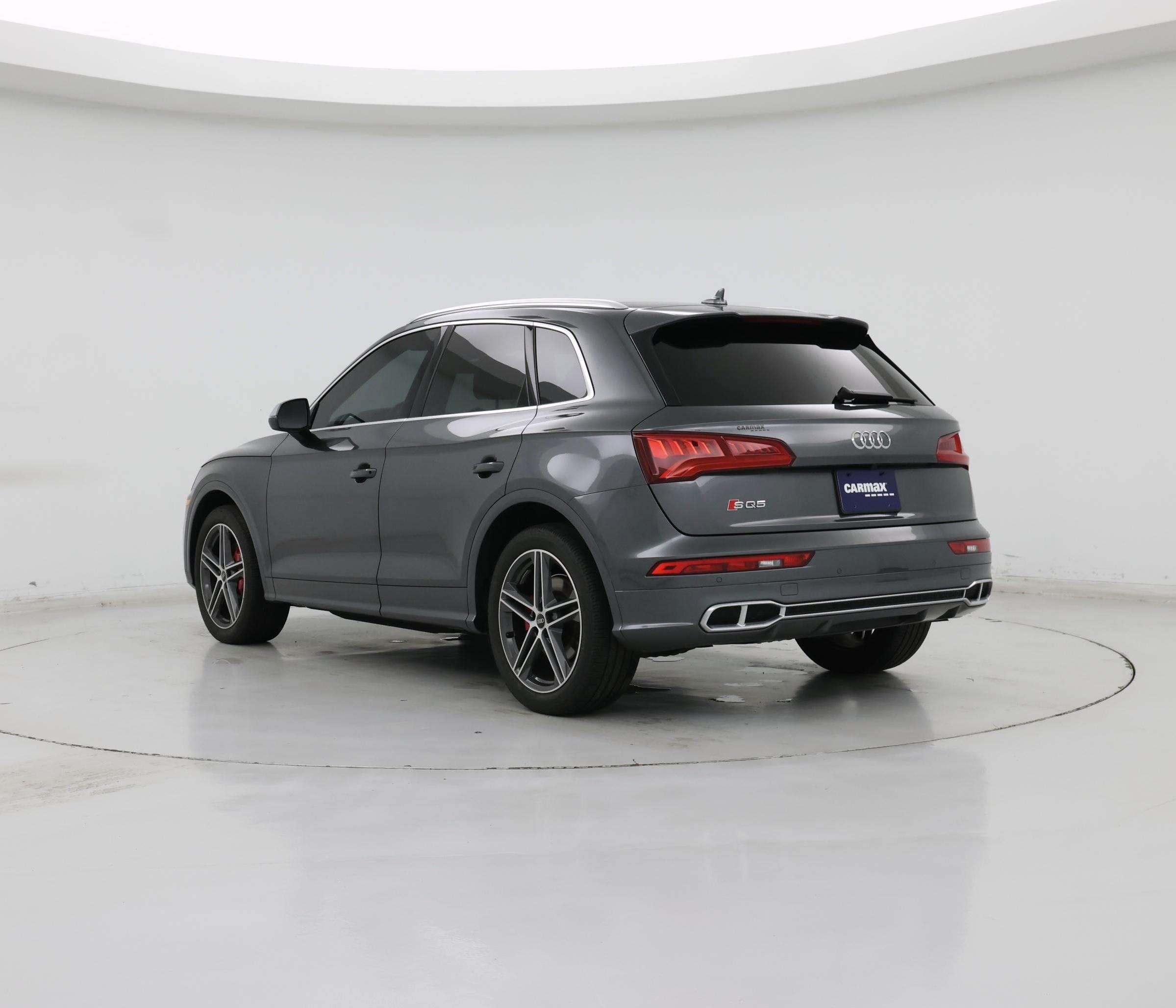 Thumbnail: 2020 Audi SQ5 - 2