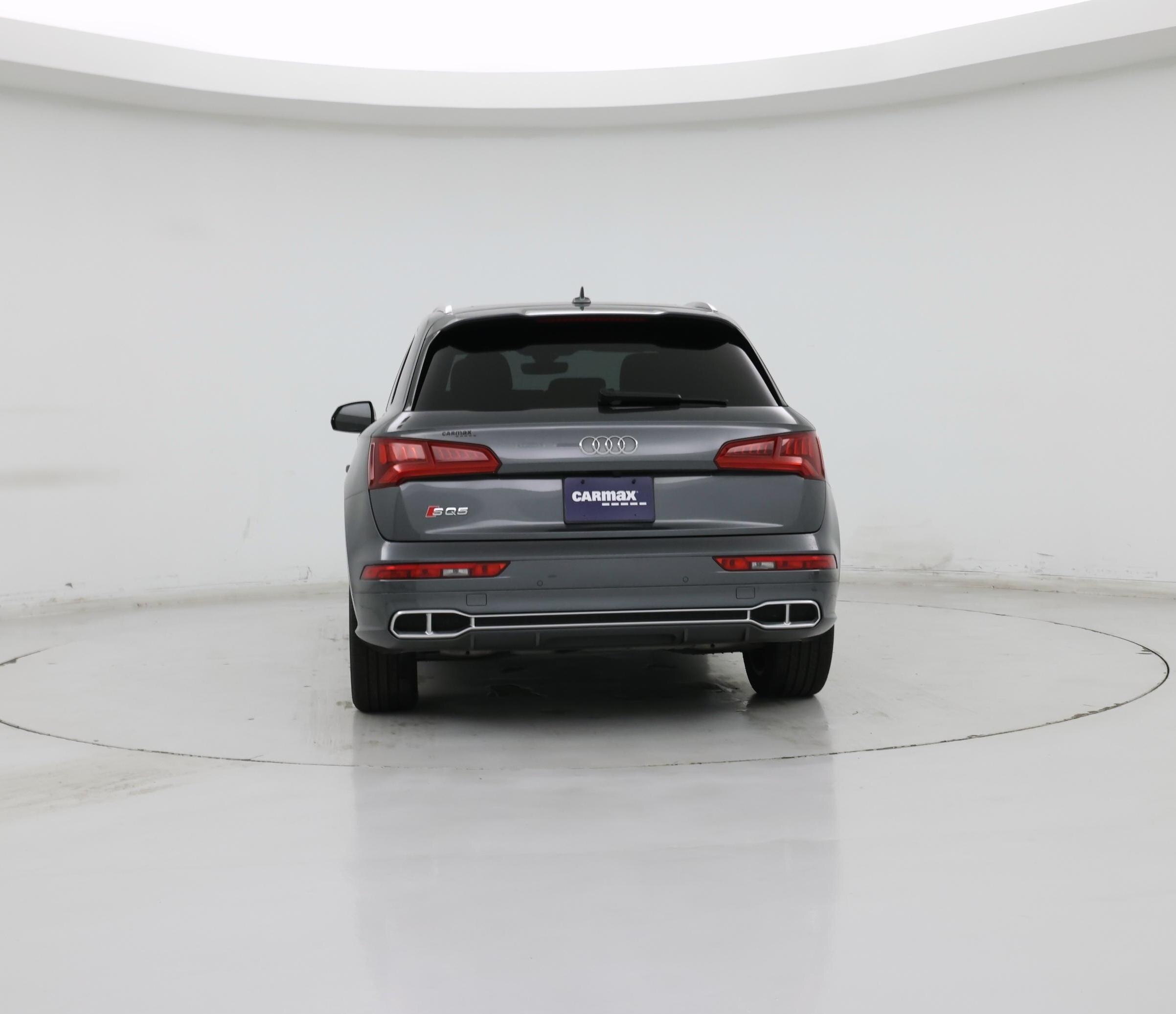 Thumbnail: 2020 Audi SQ5 - 6