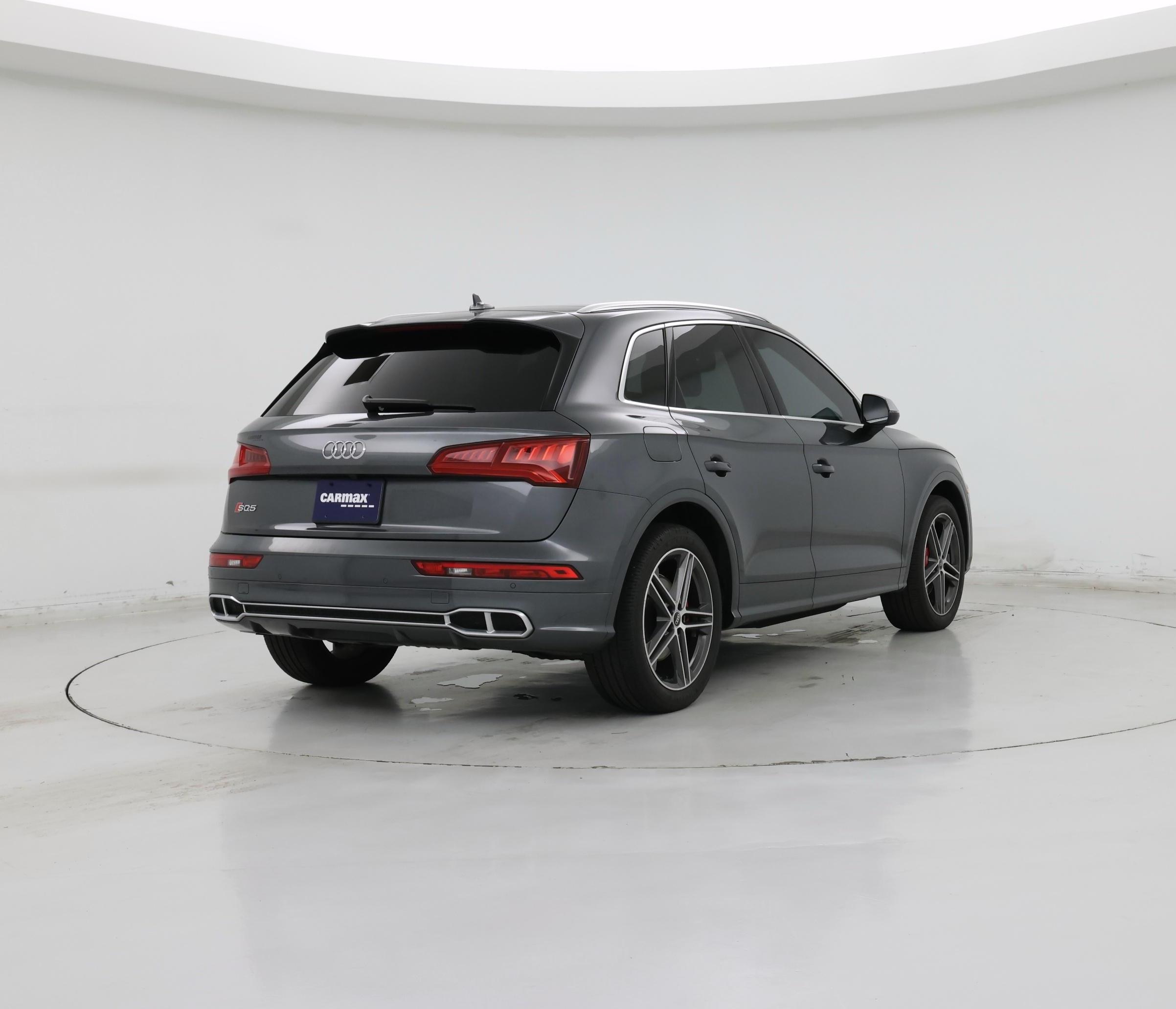 Thumbnail: 2020 Audi SQ5 - 8