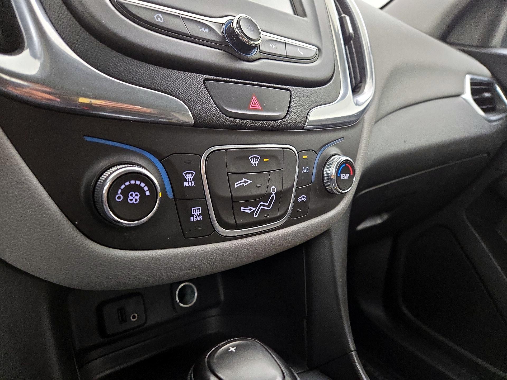 Thumbnail: 2018 Chevrolet Equinox - 16
