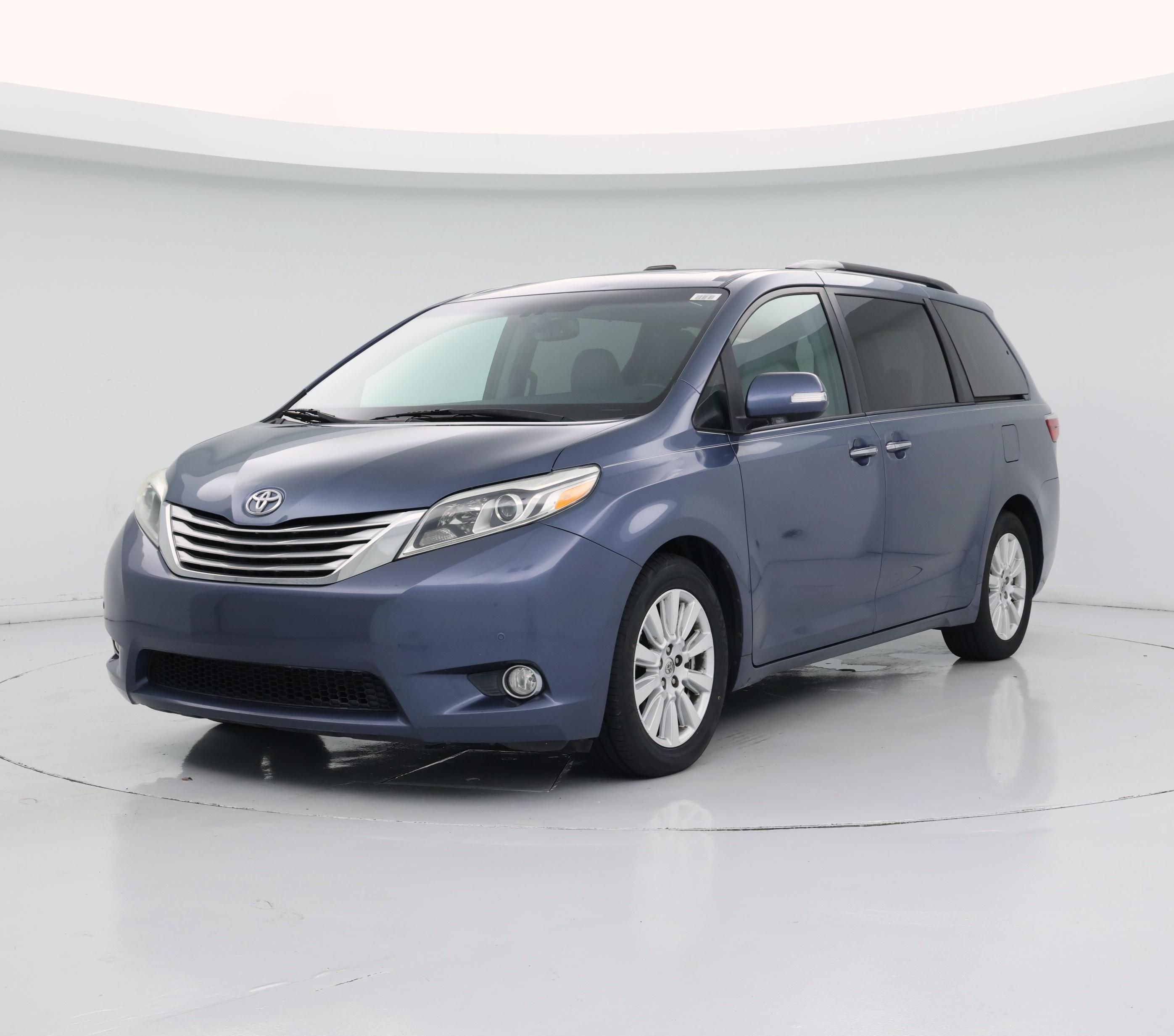 Thumbnail: 2017 Toyota Sienna - 4