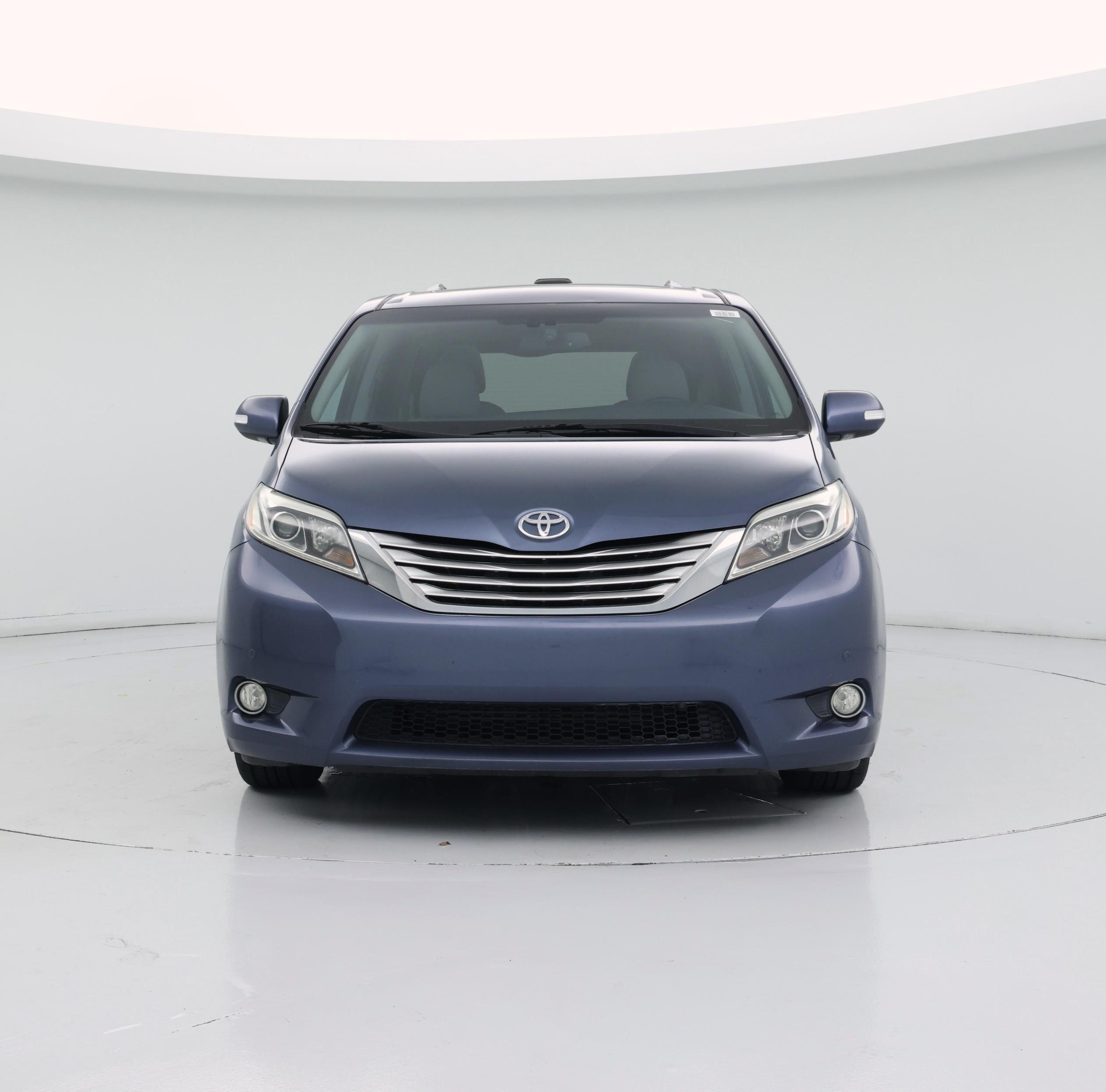 Thumbnail: 2017 Toyota Sienna - 5