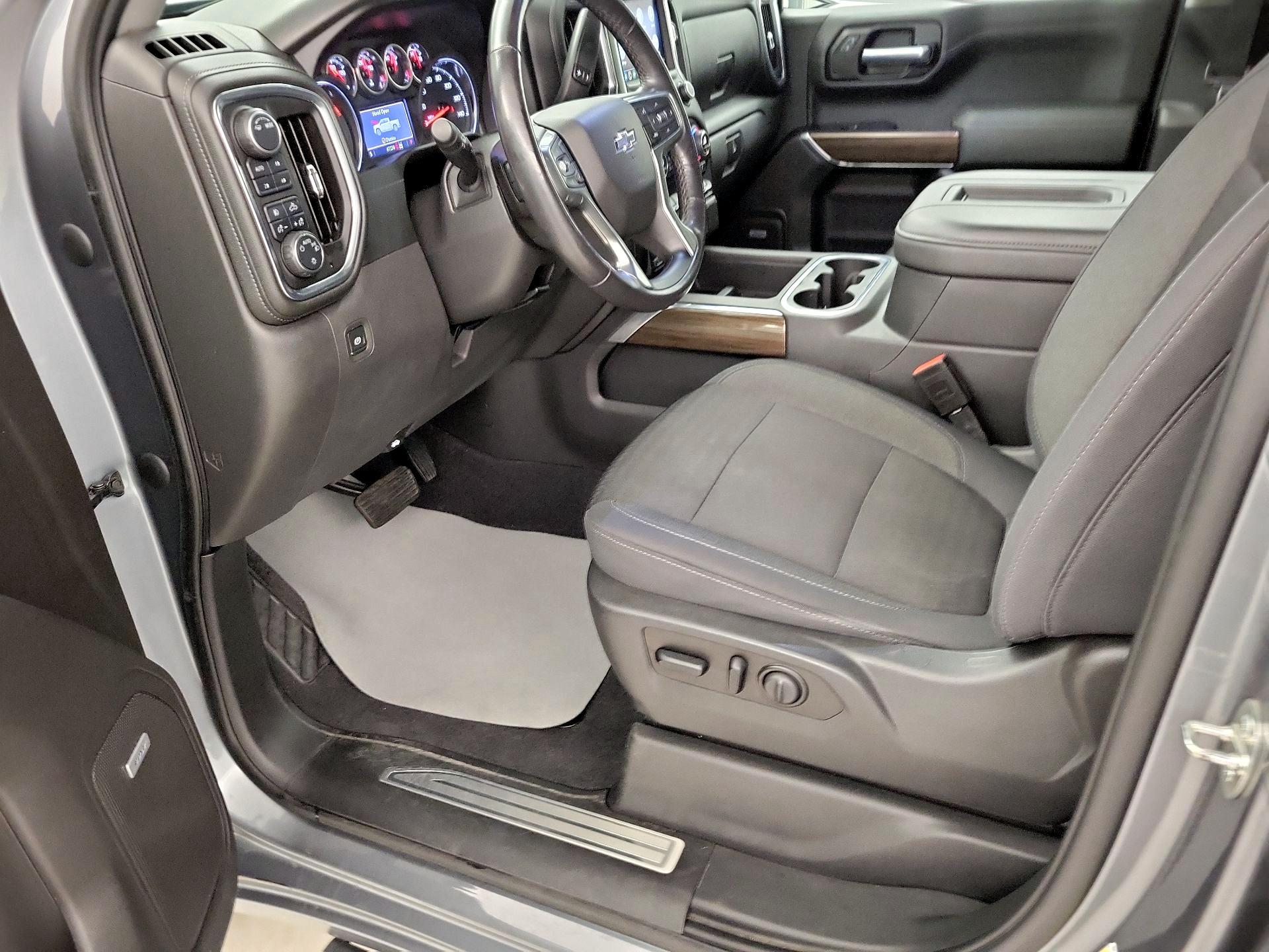 Thumbnail: 2020 Chevrolet Silverado 1500 - 11