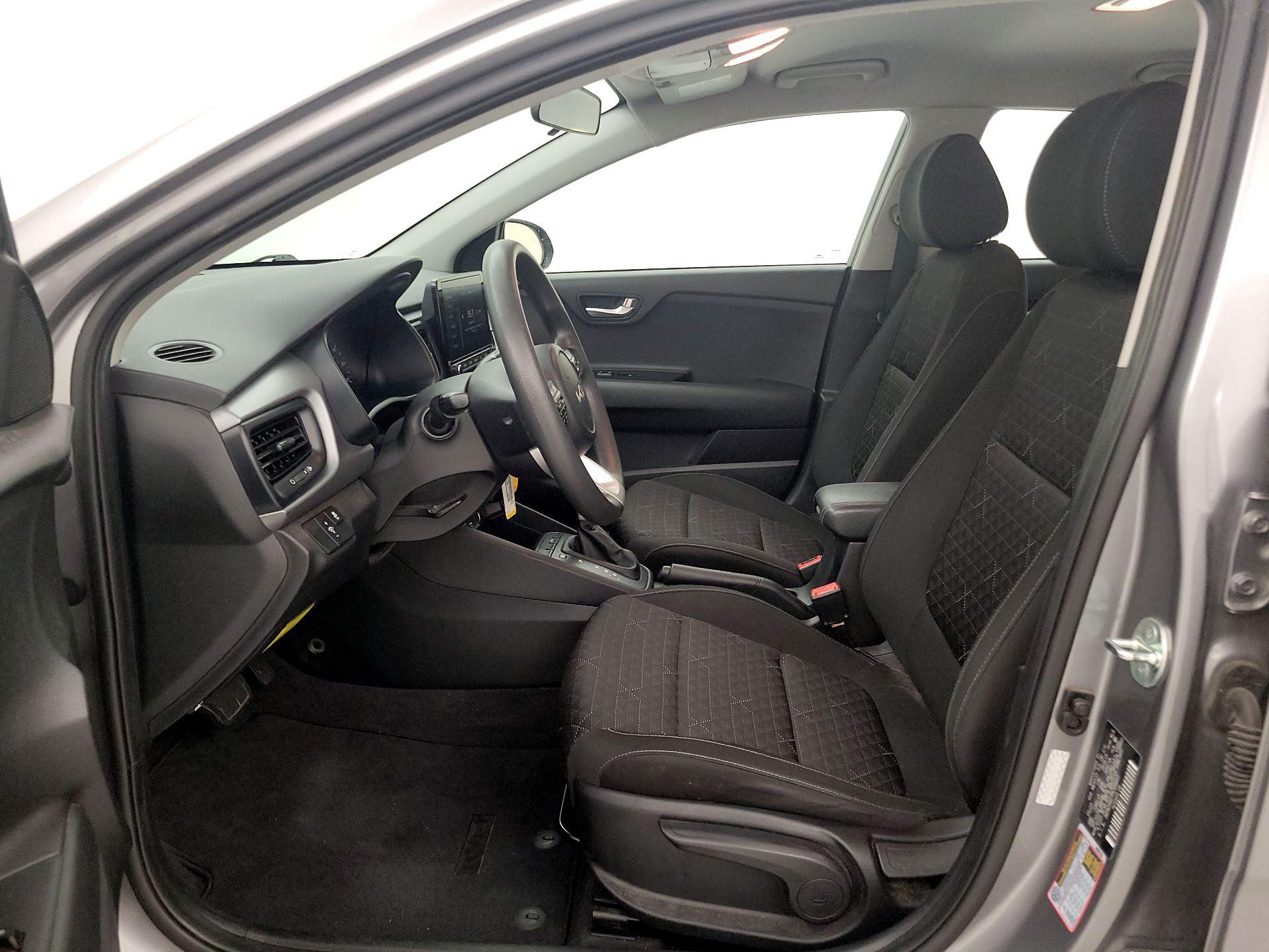 Thumbnail: 2023 Kia Rio - 11