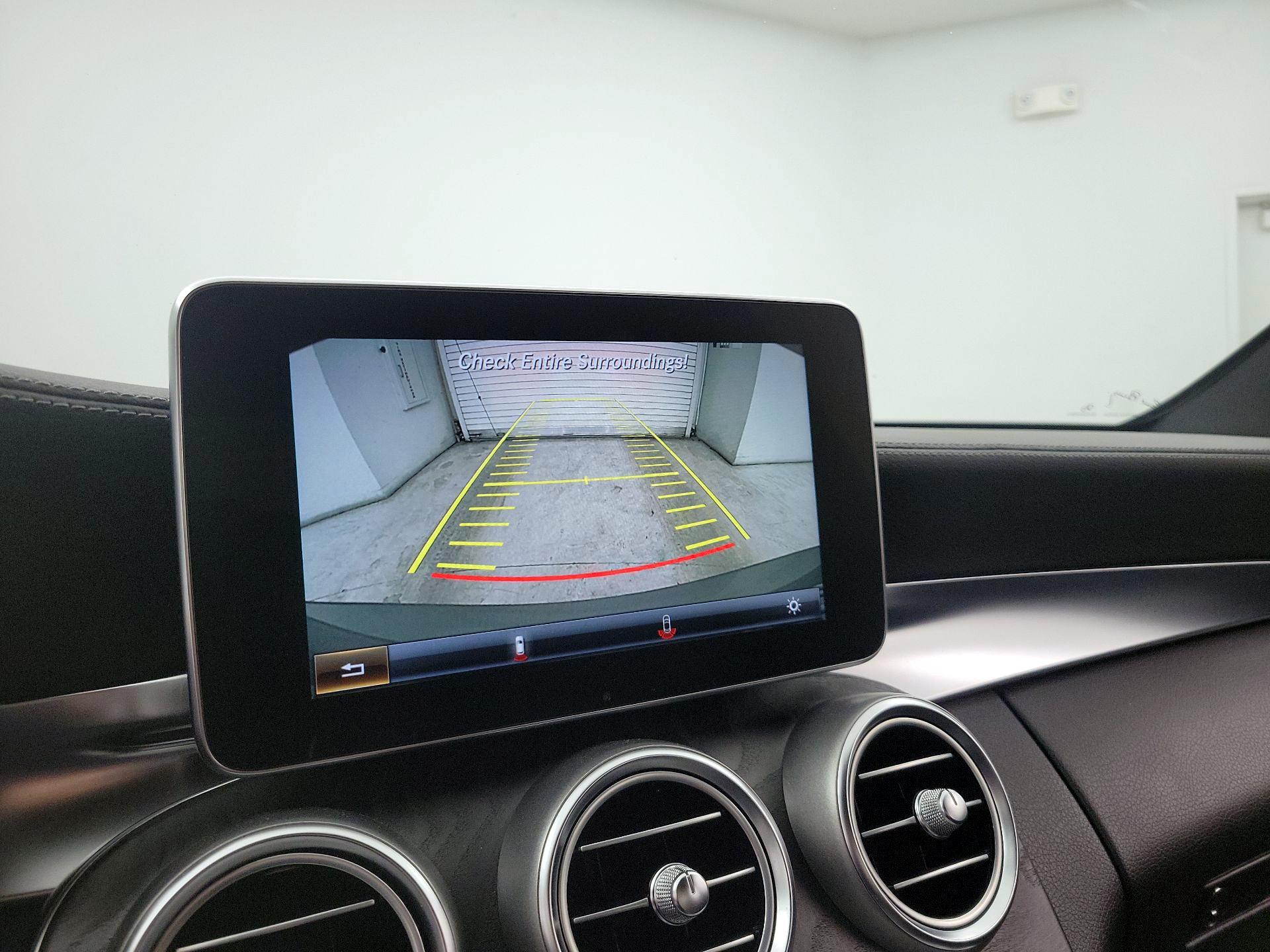 Thumbnail: 2015 Mercedes-Benz C-Class - 15