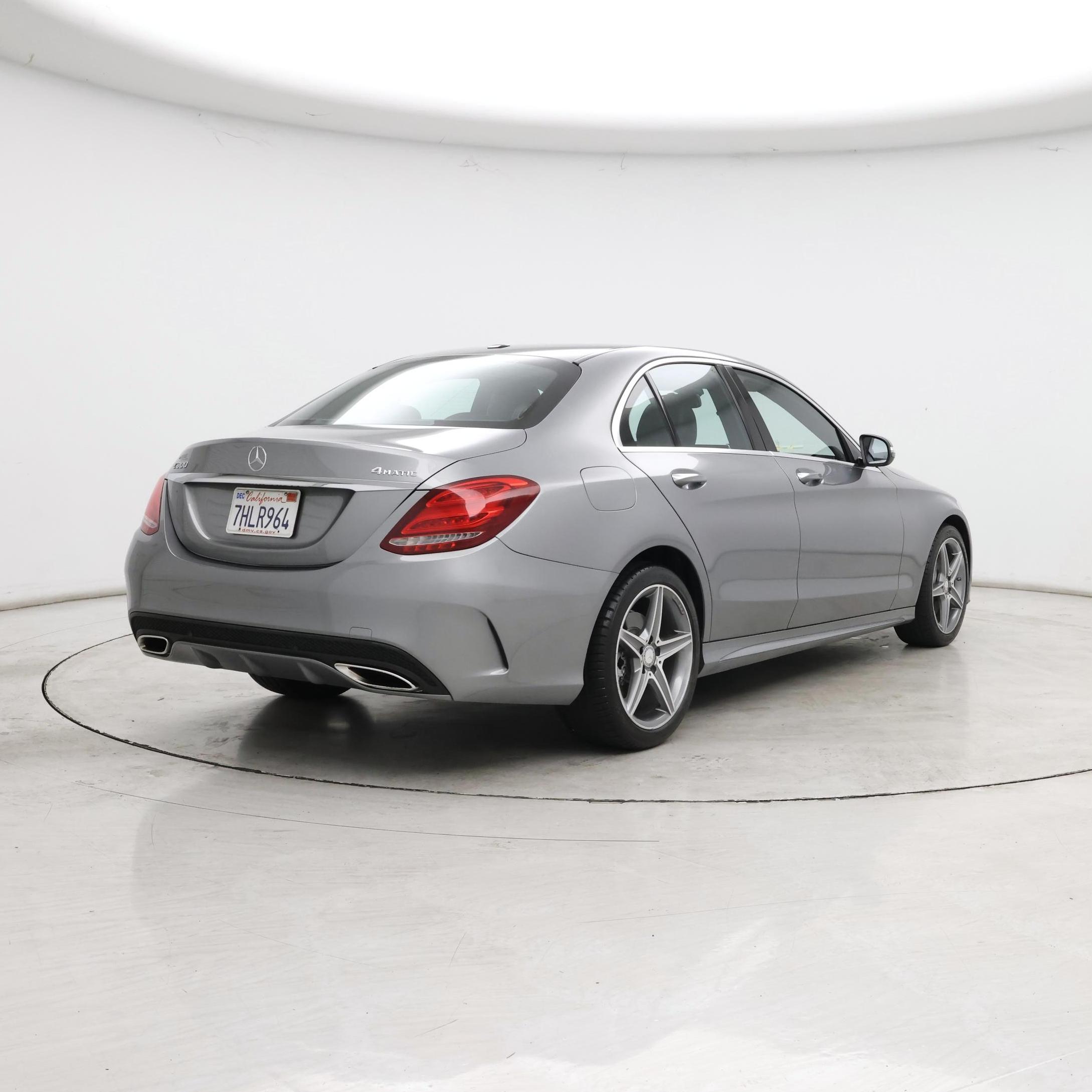 Thumbnail: 2015 Mercedes-Benz C-Class - 8