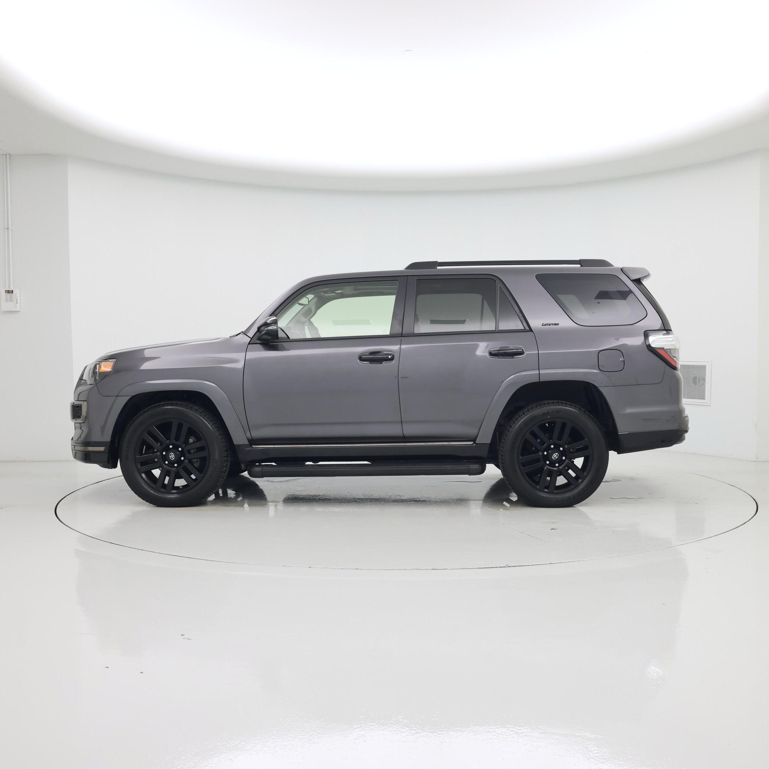 Thumbnail: 2021 Toyota 4Runner - 3