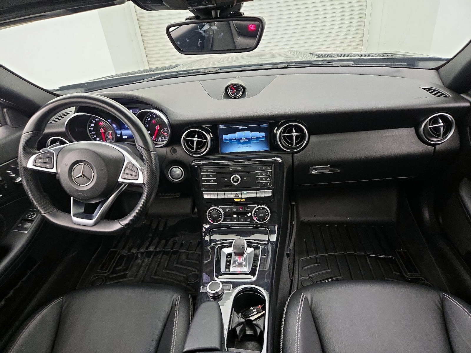 2019 Mercedes-Benz SLC Roadster SLC300 - Photo 10