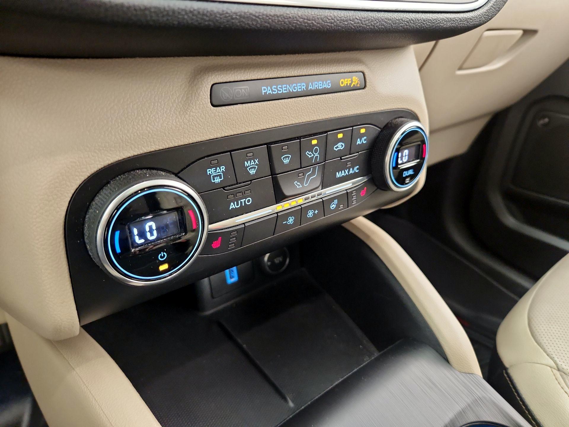 Thumbnail: 2020 Ford Escape - 17