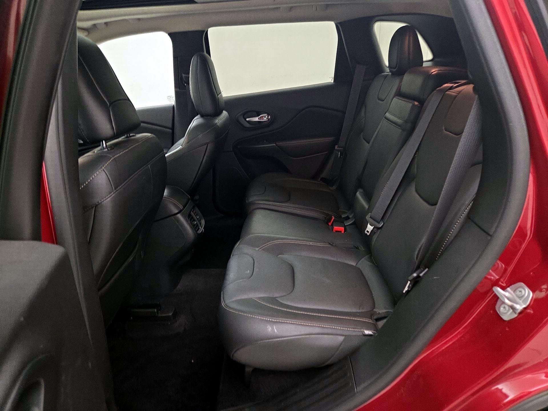 Thumbnail: 2016 Jeep Cherokee - 20