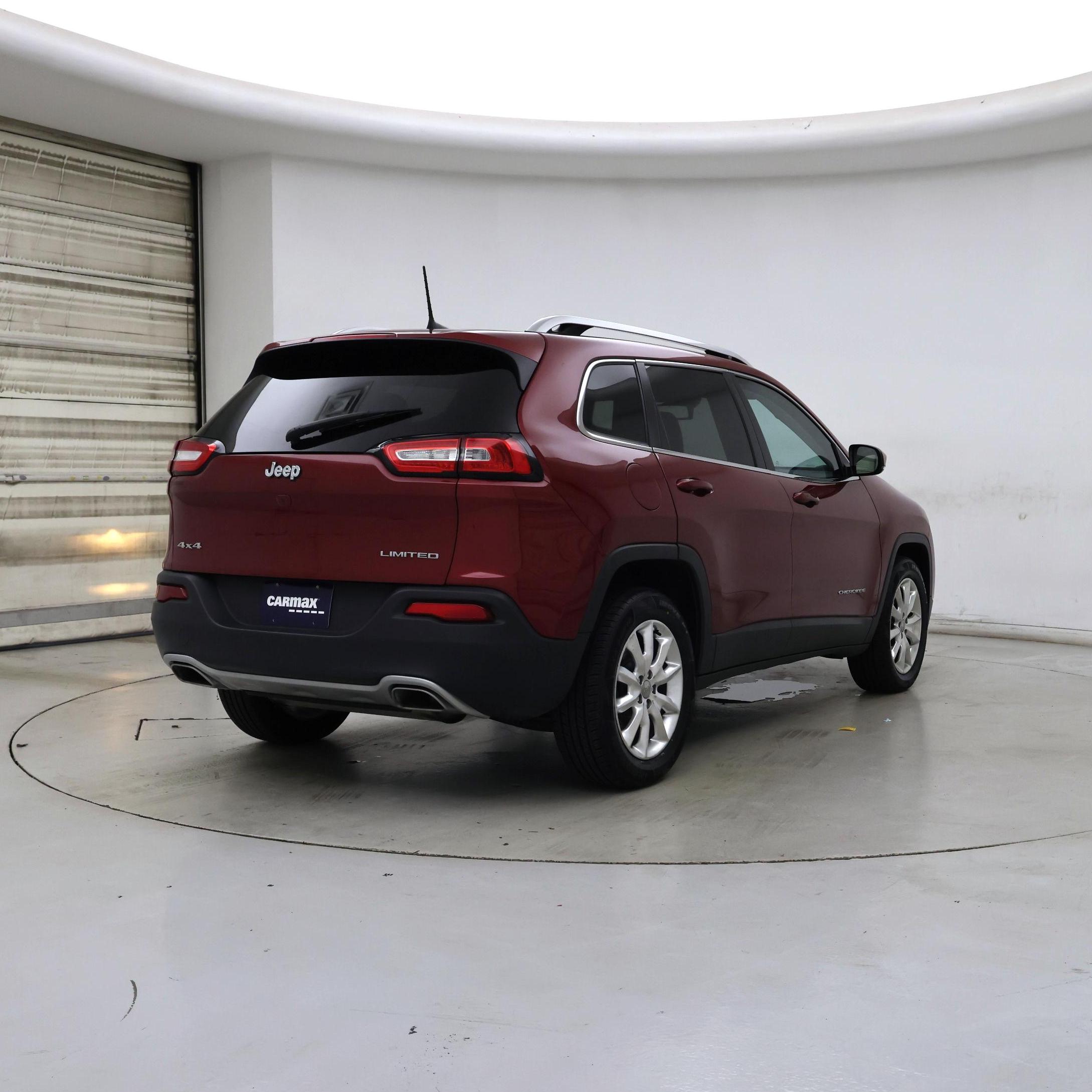 Thumbnail: 2016 Jeep Cherokee - 8