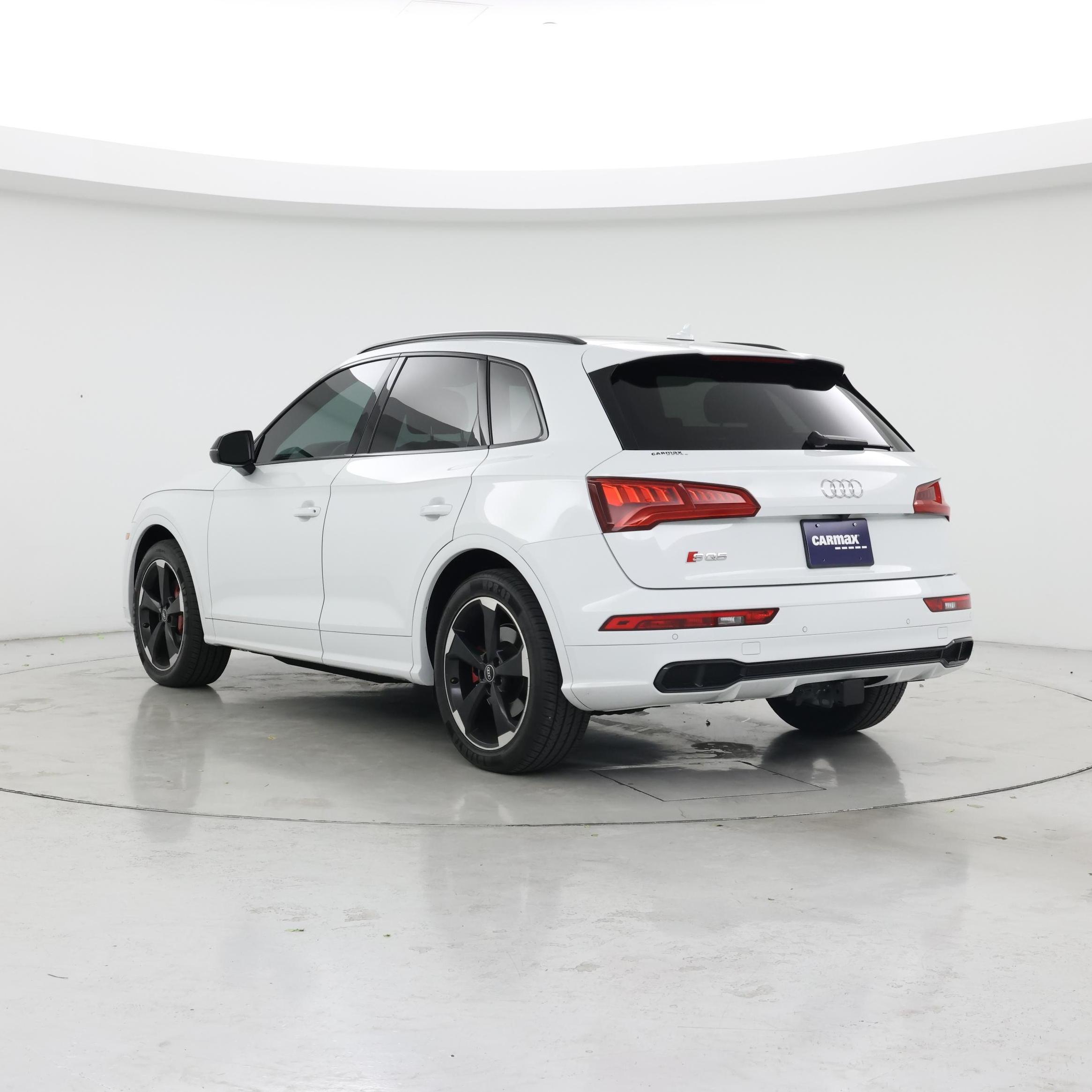 Thumbnail: 2020 Audi SQ5 - 2