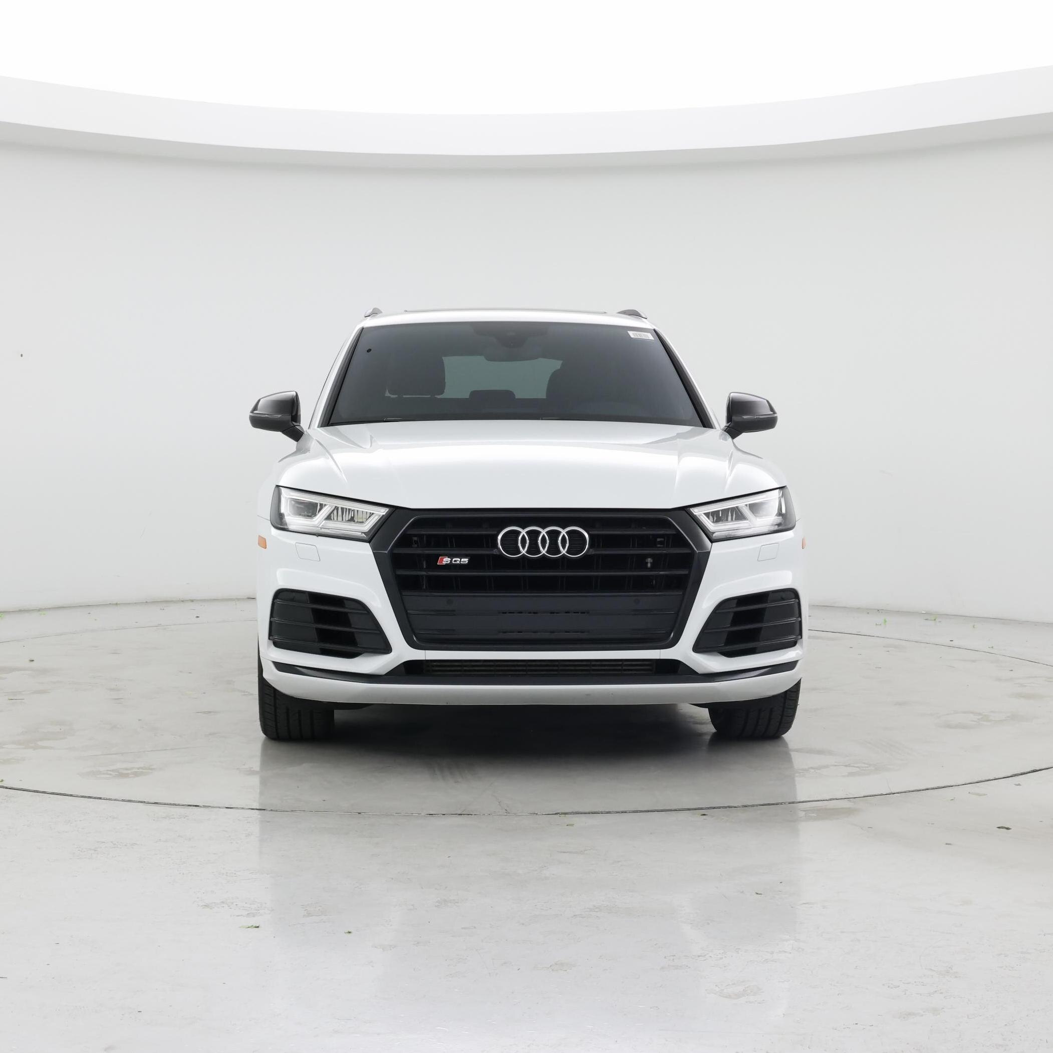 Thumbnail: 2020 Audi SQ5 - 5