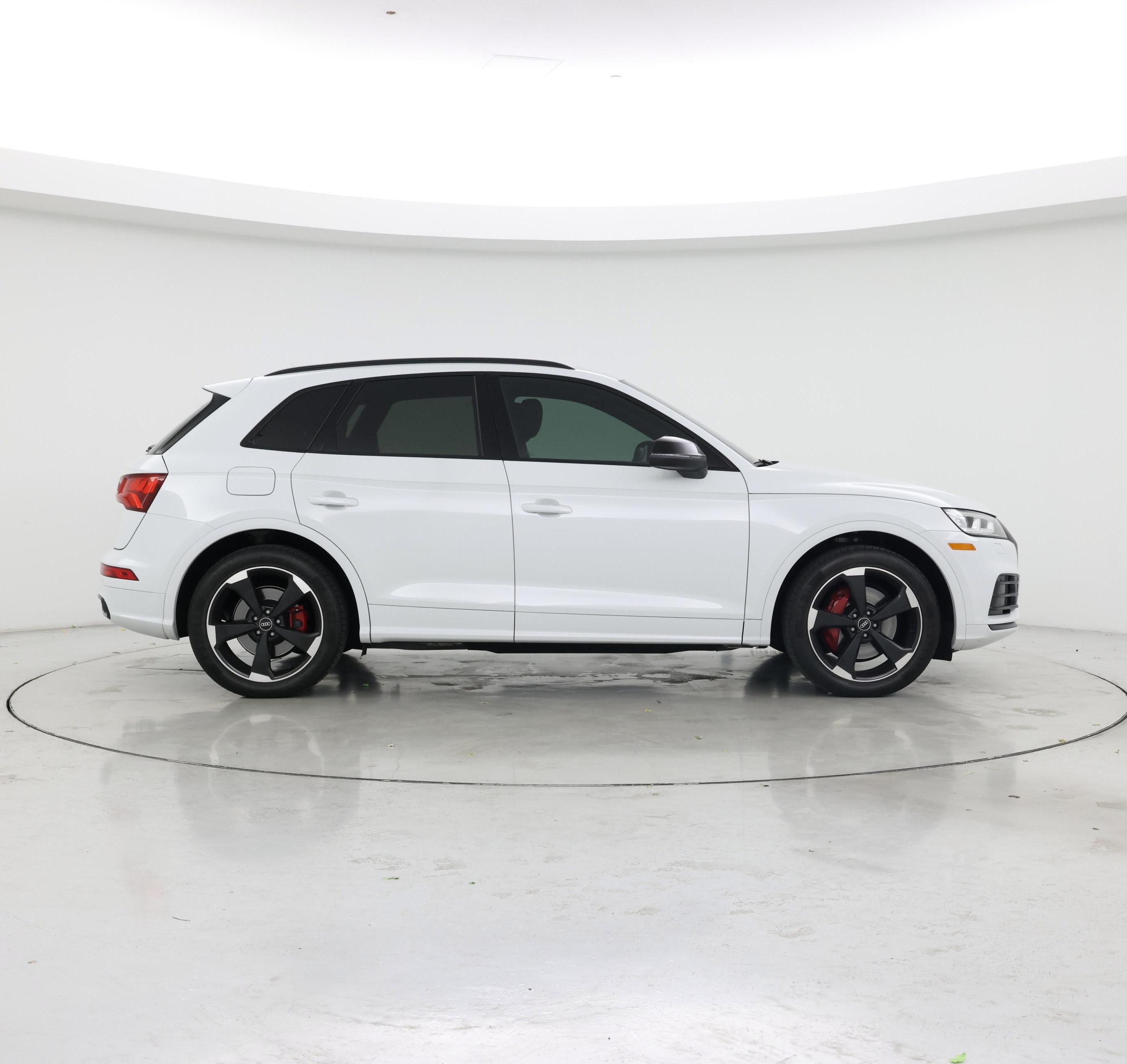 Thumbnail: 2020 Audi SQ5 - 7
