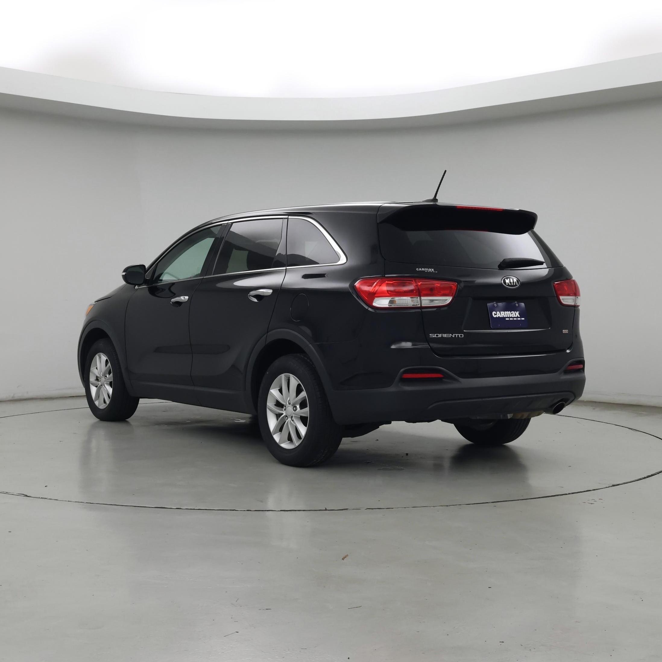 Thumbnail: 2017 Kia Sorento - 2