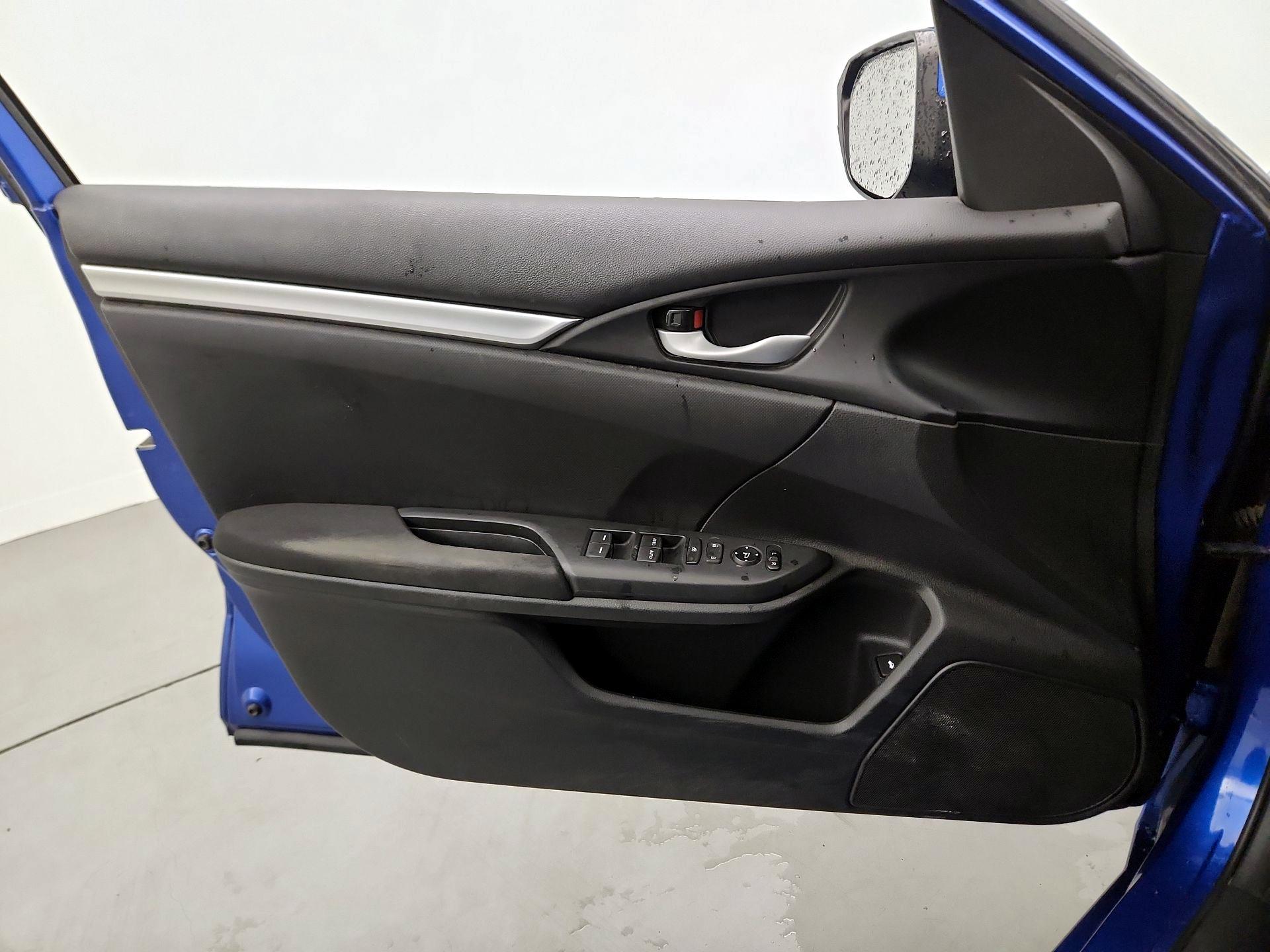 Thumbnail: 2018 Honda Civic - 12