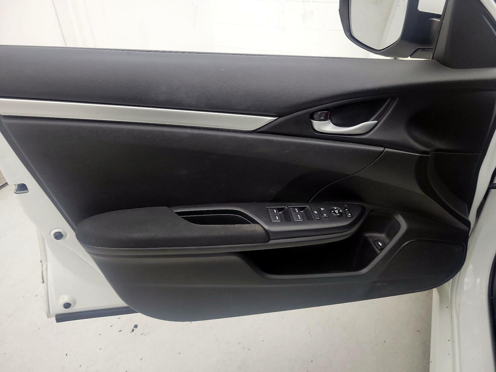 2019 Honda Civic LX - Photo 13