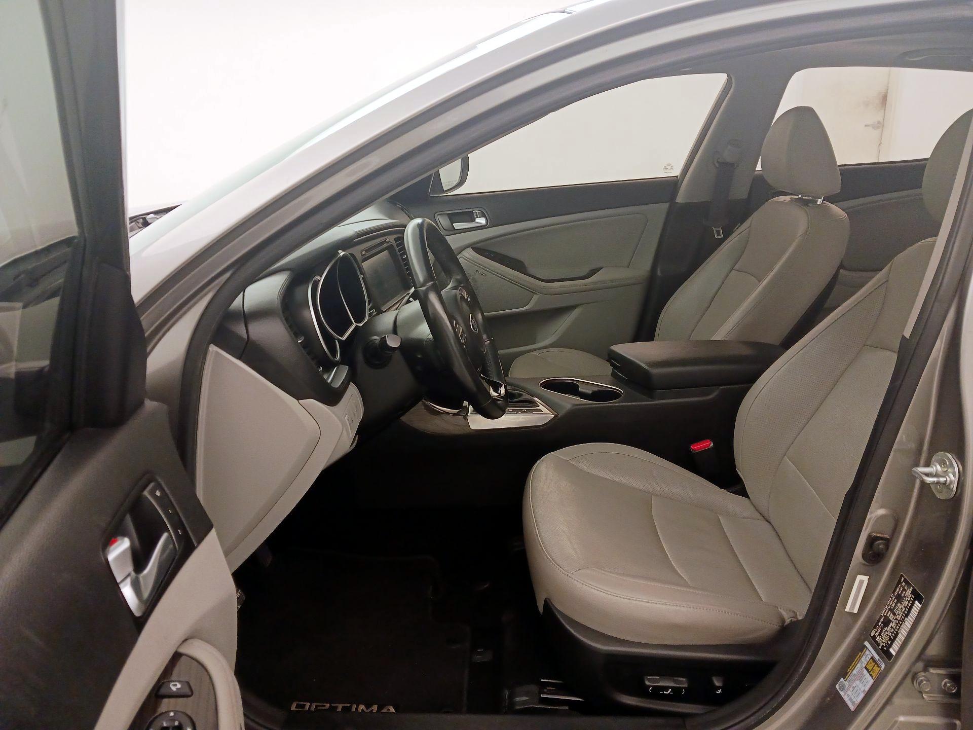 Thumbnail: 2015 Kia Optima - 11
