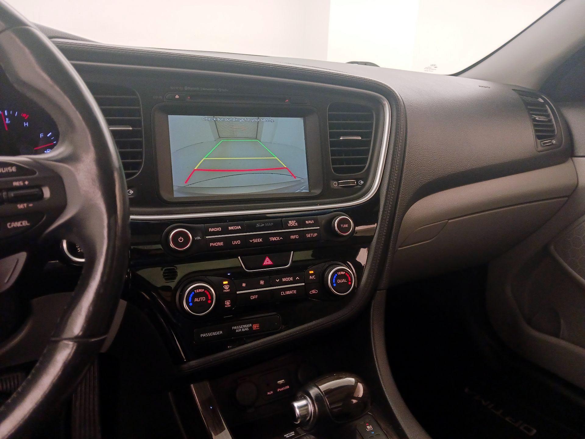 Thumbnail: 2015 Kia Optima - 15