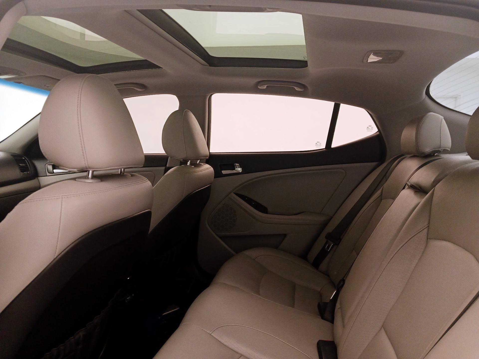Thumbnail: 2015 Kia Optima - 20