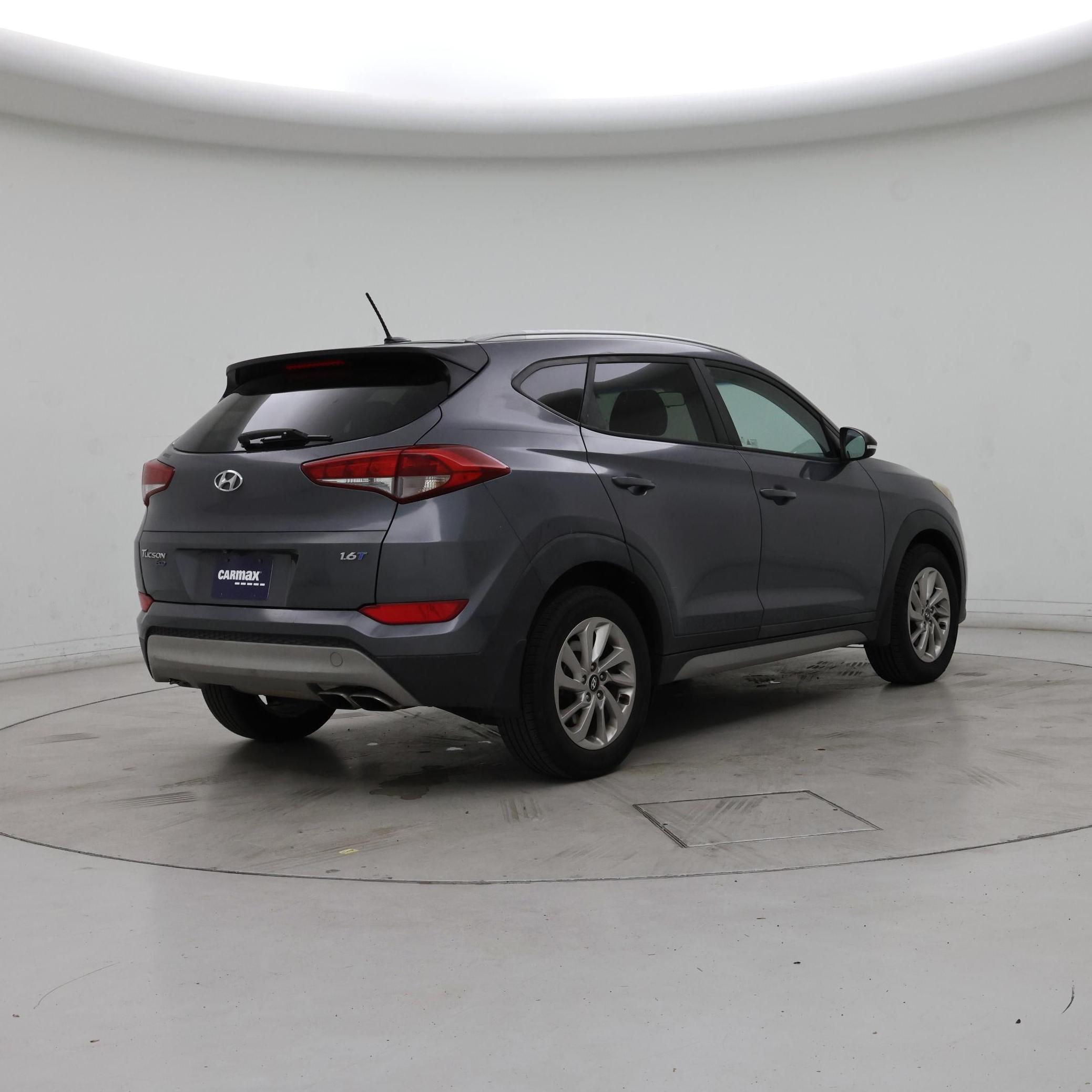 Thumbnail: 2017 Hyundai Tucson - 8